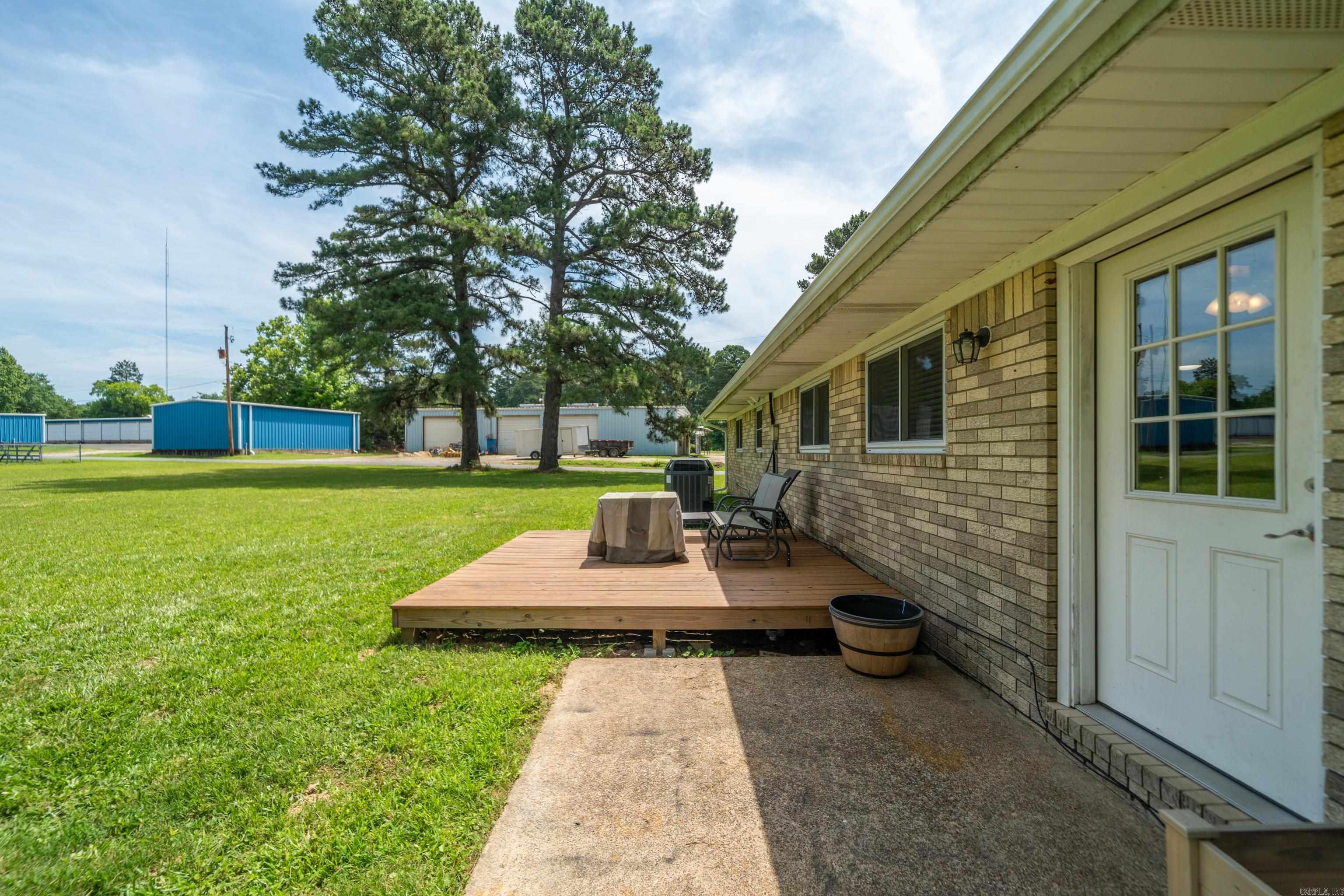4040 Pine Street Property Photo 42