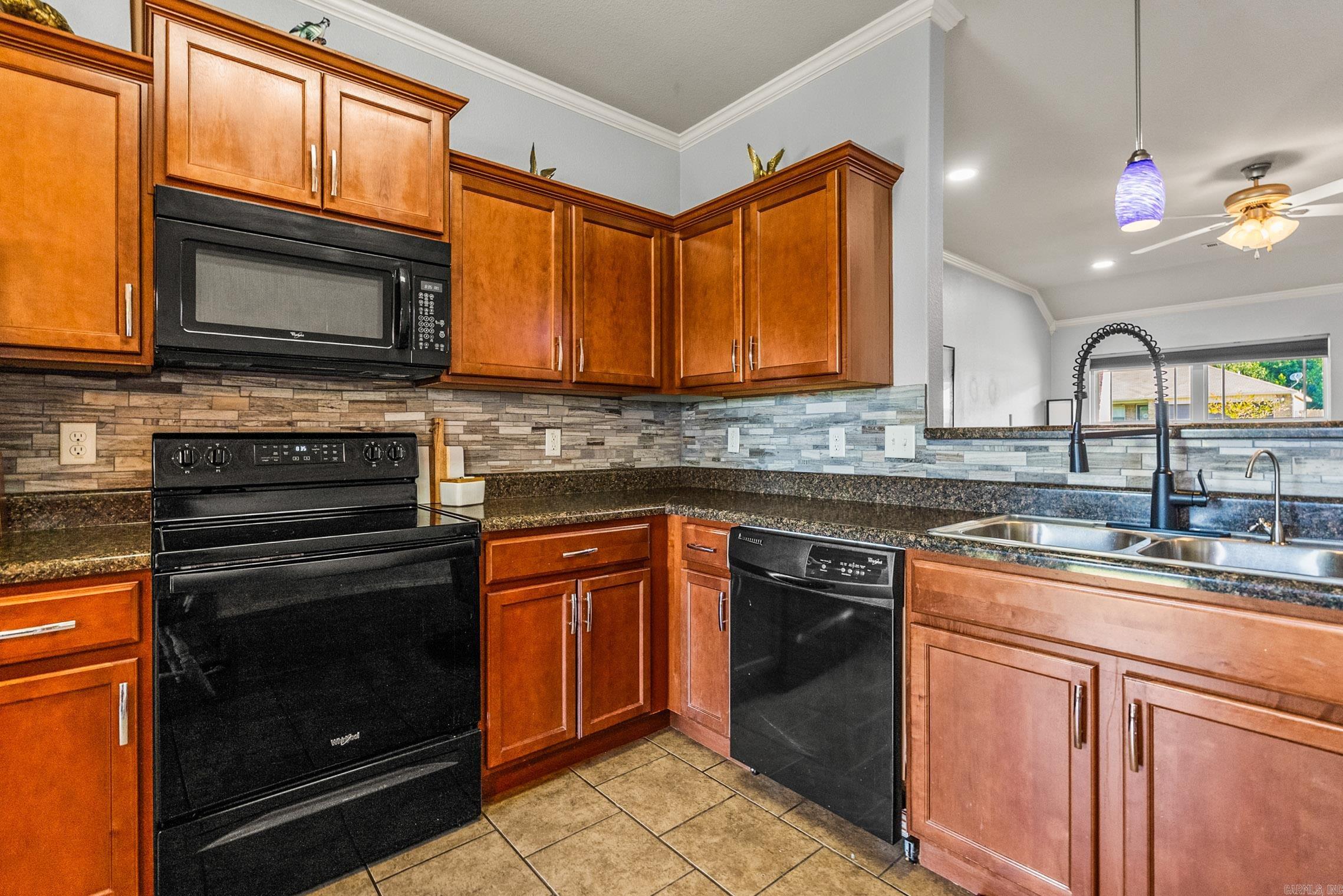 15 Penny Ln Property Photo 10