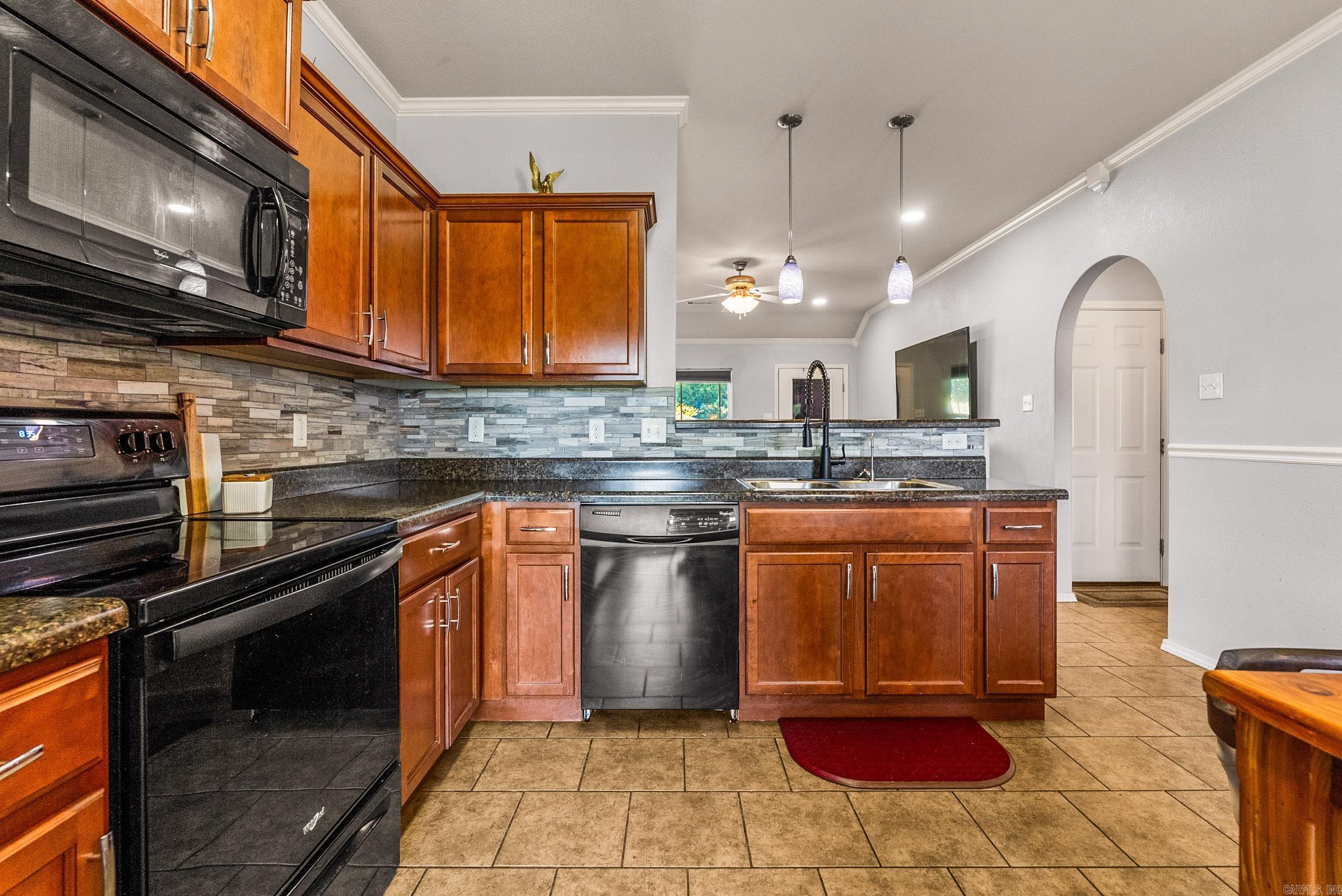 15 Penny Ln Property Photo 12