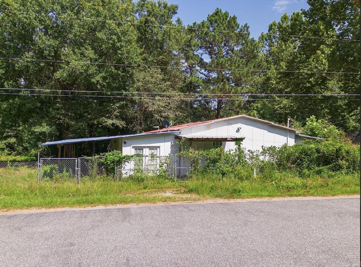 1135 Delta Circle Property Photo 1