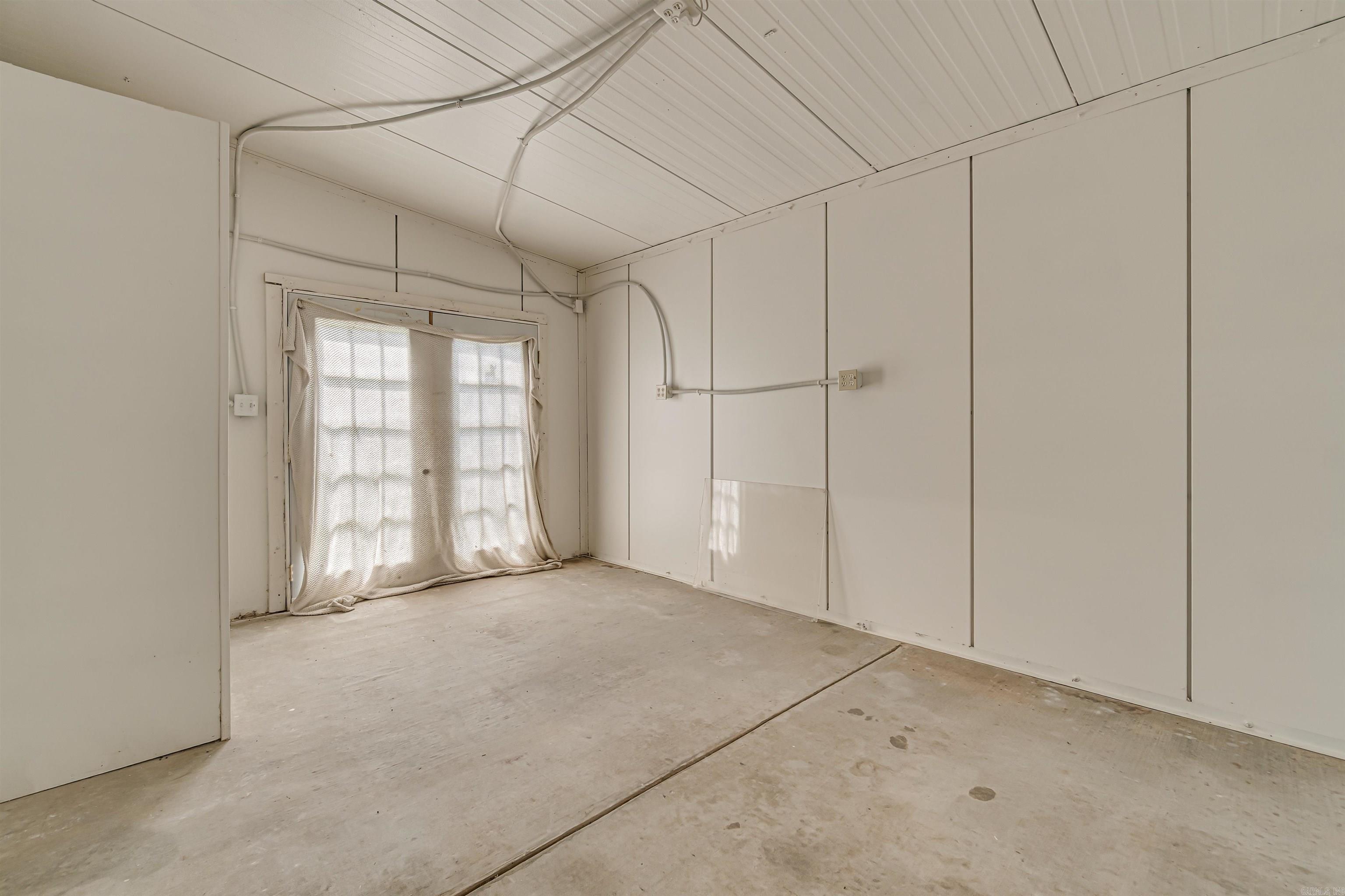 1135 Delta Circle Property Photo 12