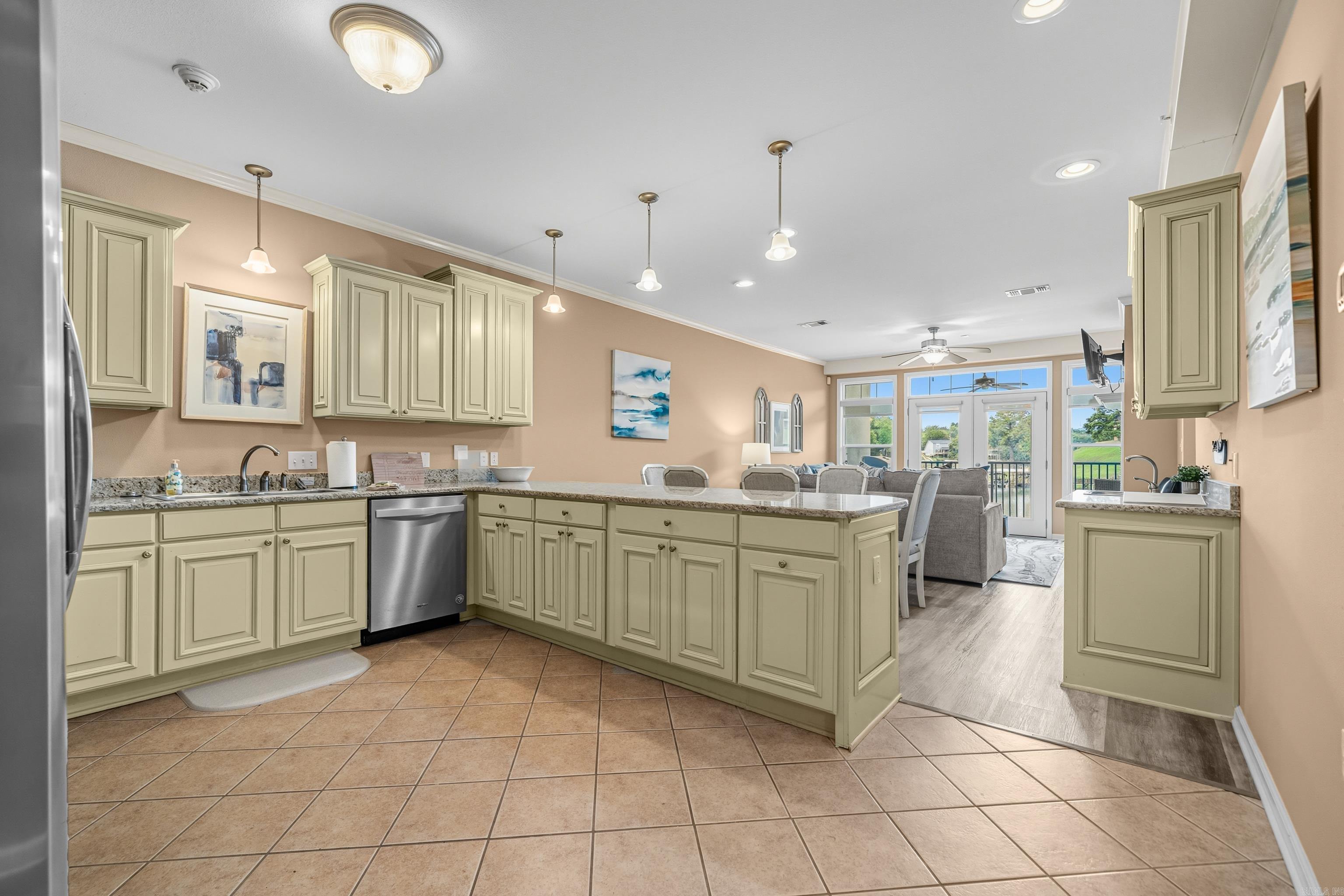 532 Grandpoint Drive Property Photo 12