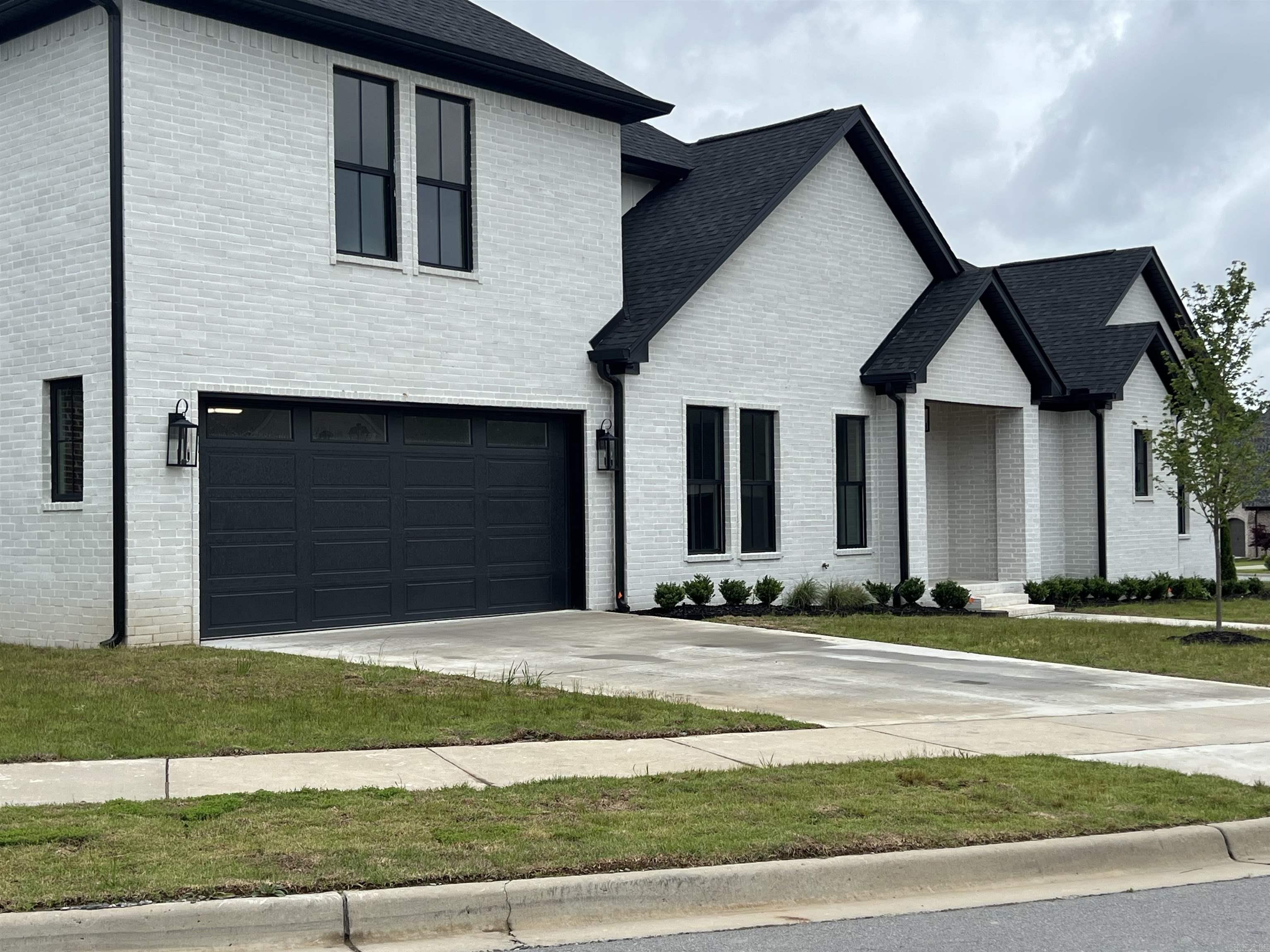 2 Fletcher Ridge Circle Property Photo 2
