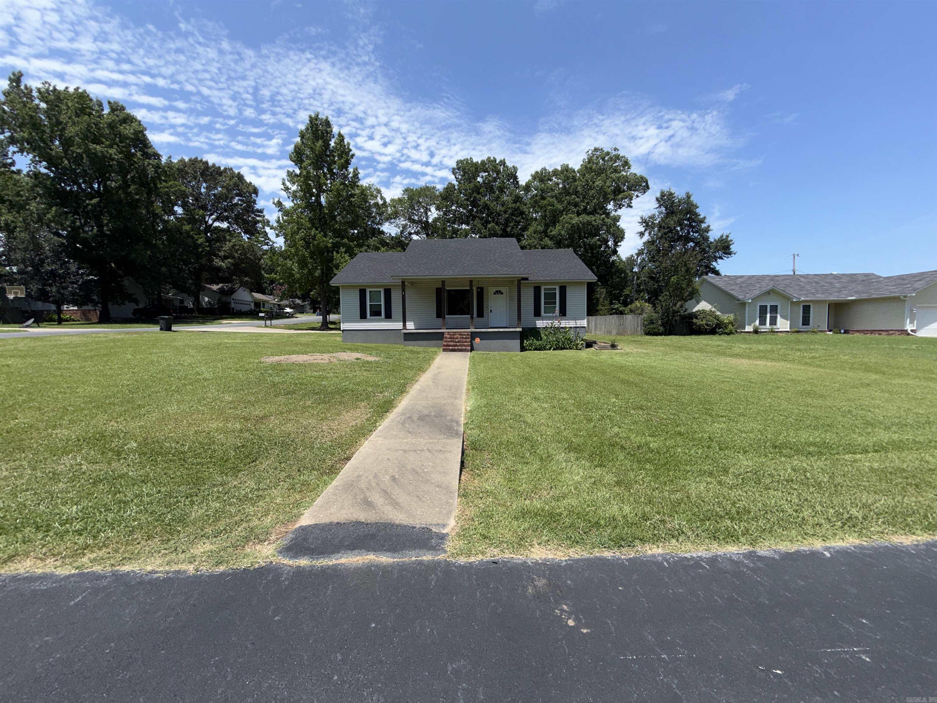 36 Valley Court