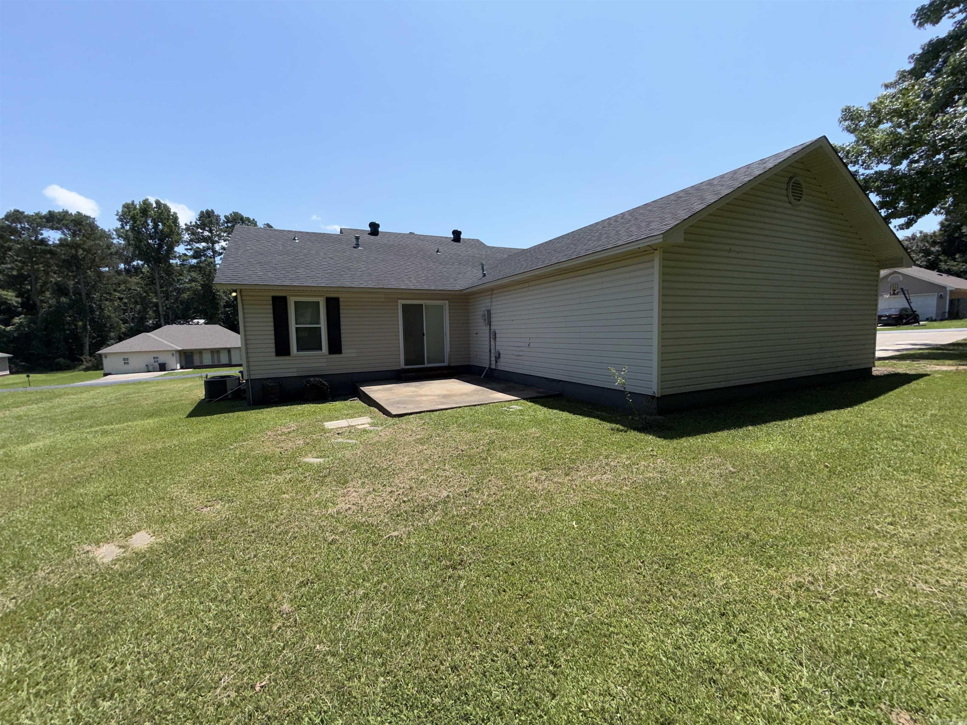 36 Valley Court Property Photo 6