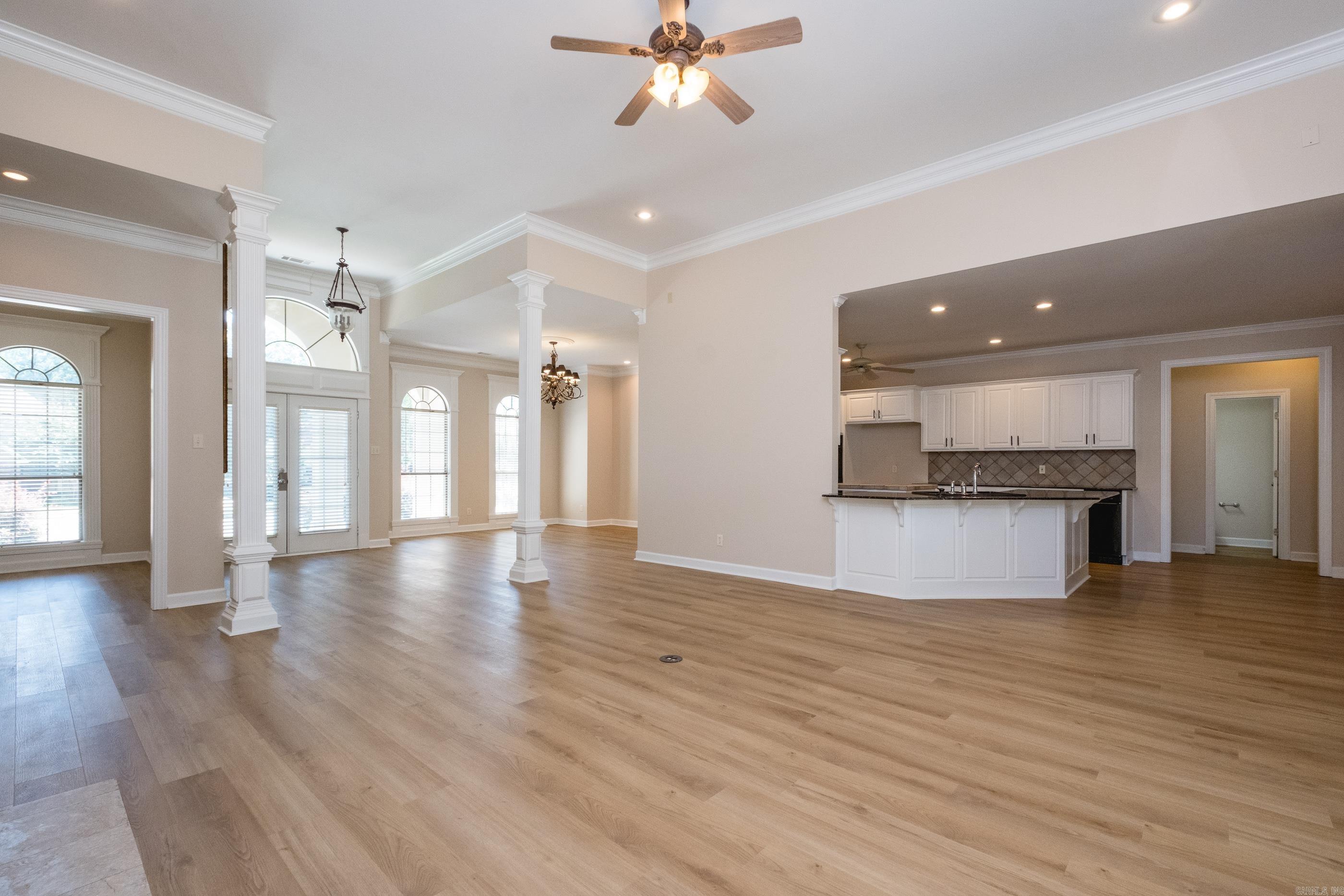 49 Laval Circle Property Photo 14
