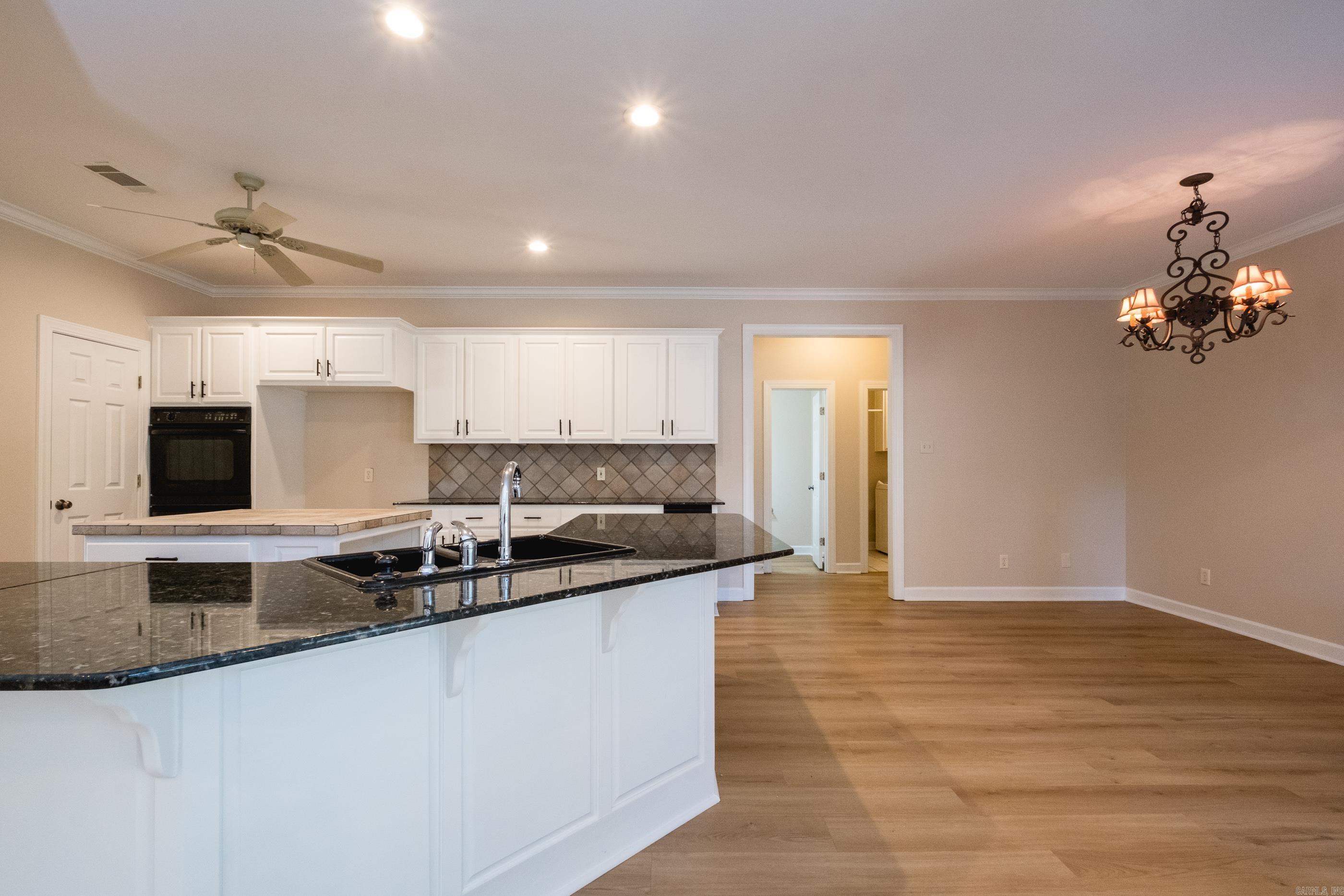 49 Laval Circle Property Photo 18