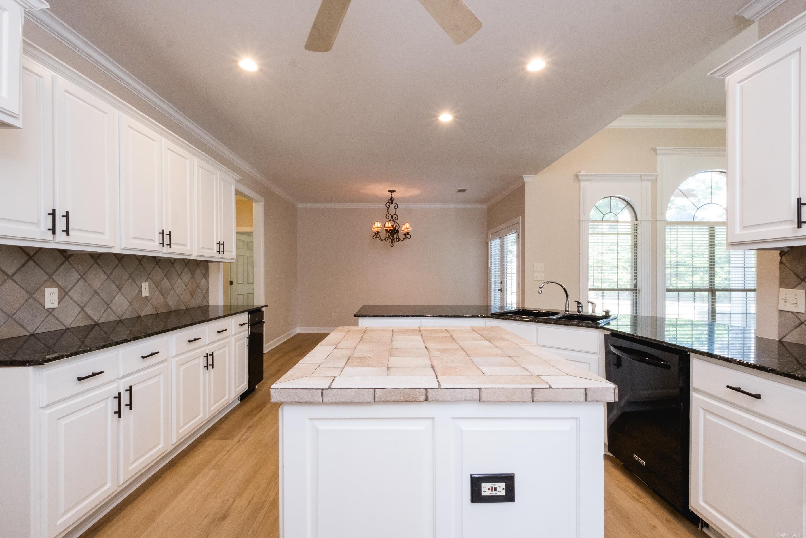 49 Laval Circle Property Photo 23