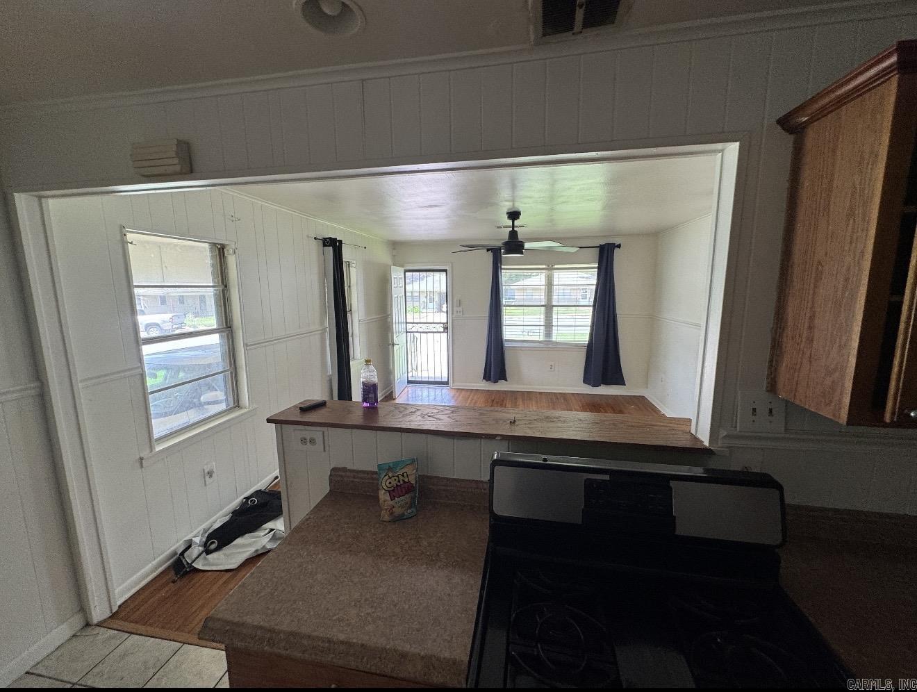 4712/4714 Lynch Drive Property Photo 4