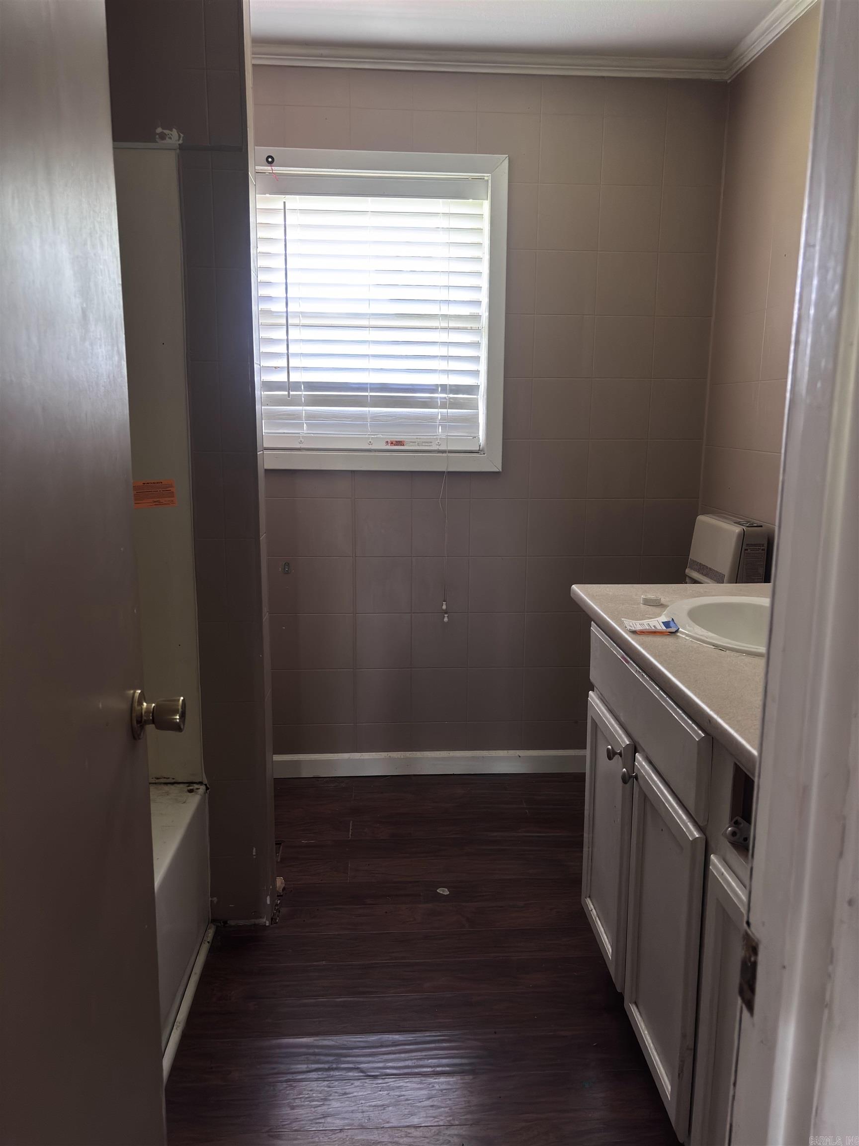 147 Young Loop Property Photo 7
