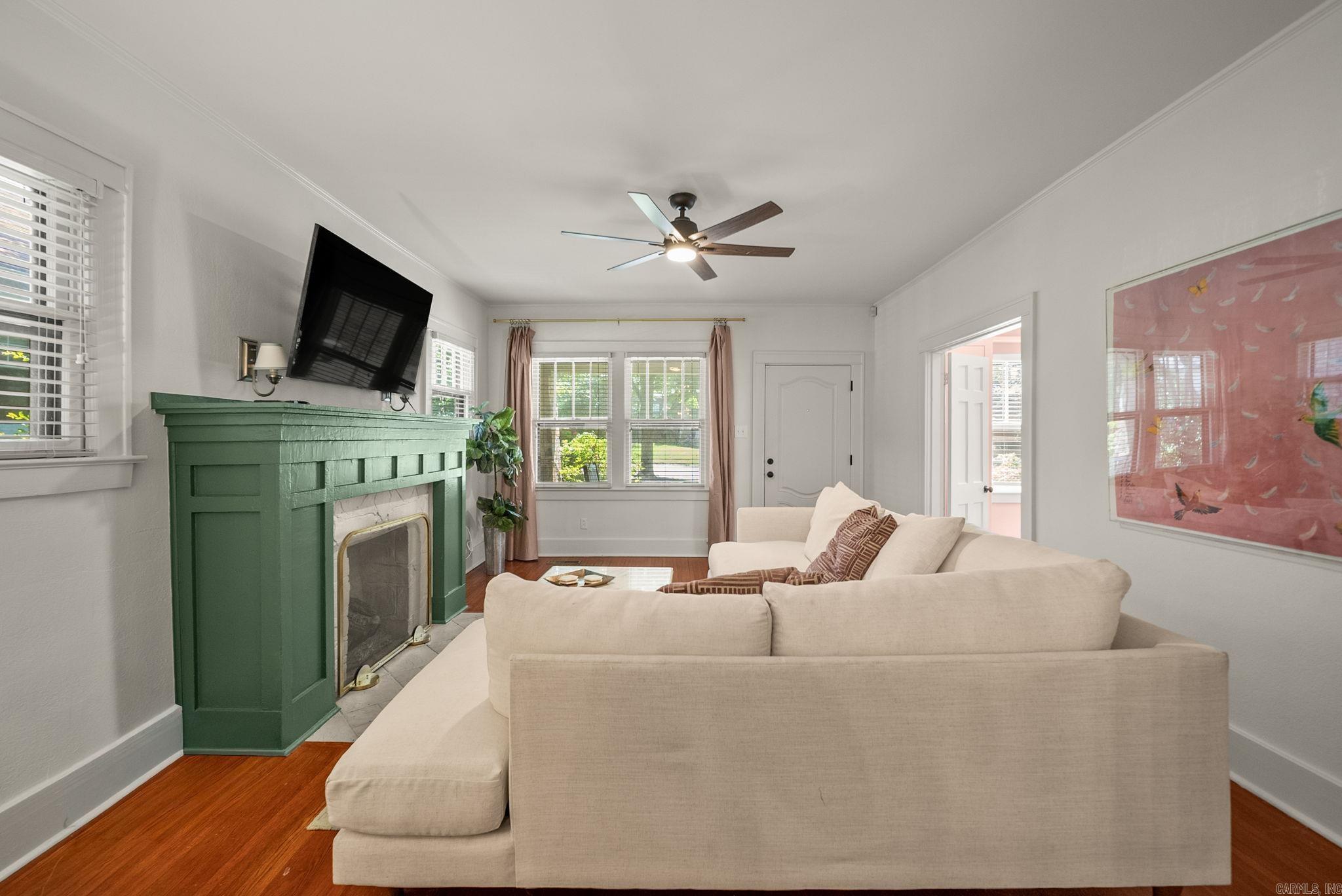 2016 N Garfield Street Property Photo 8