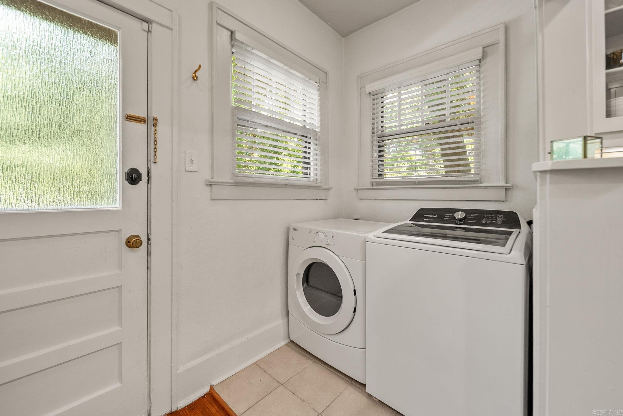 2016 N Garfield Street Property Photo 15