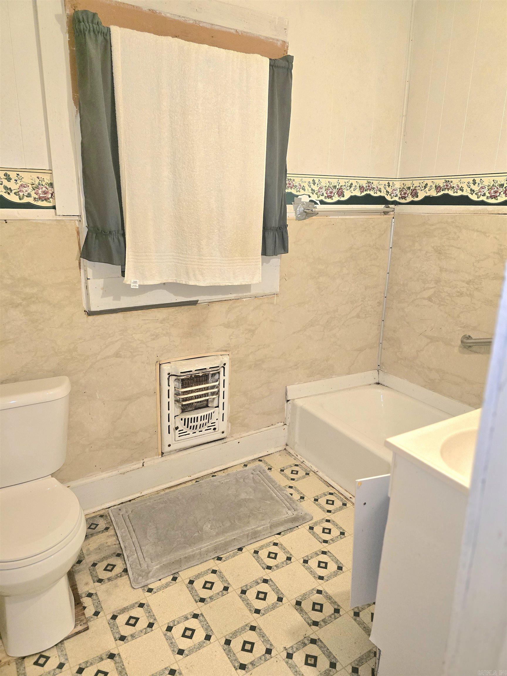 305 N School Property Photo 22