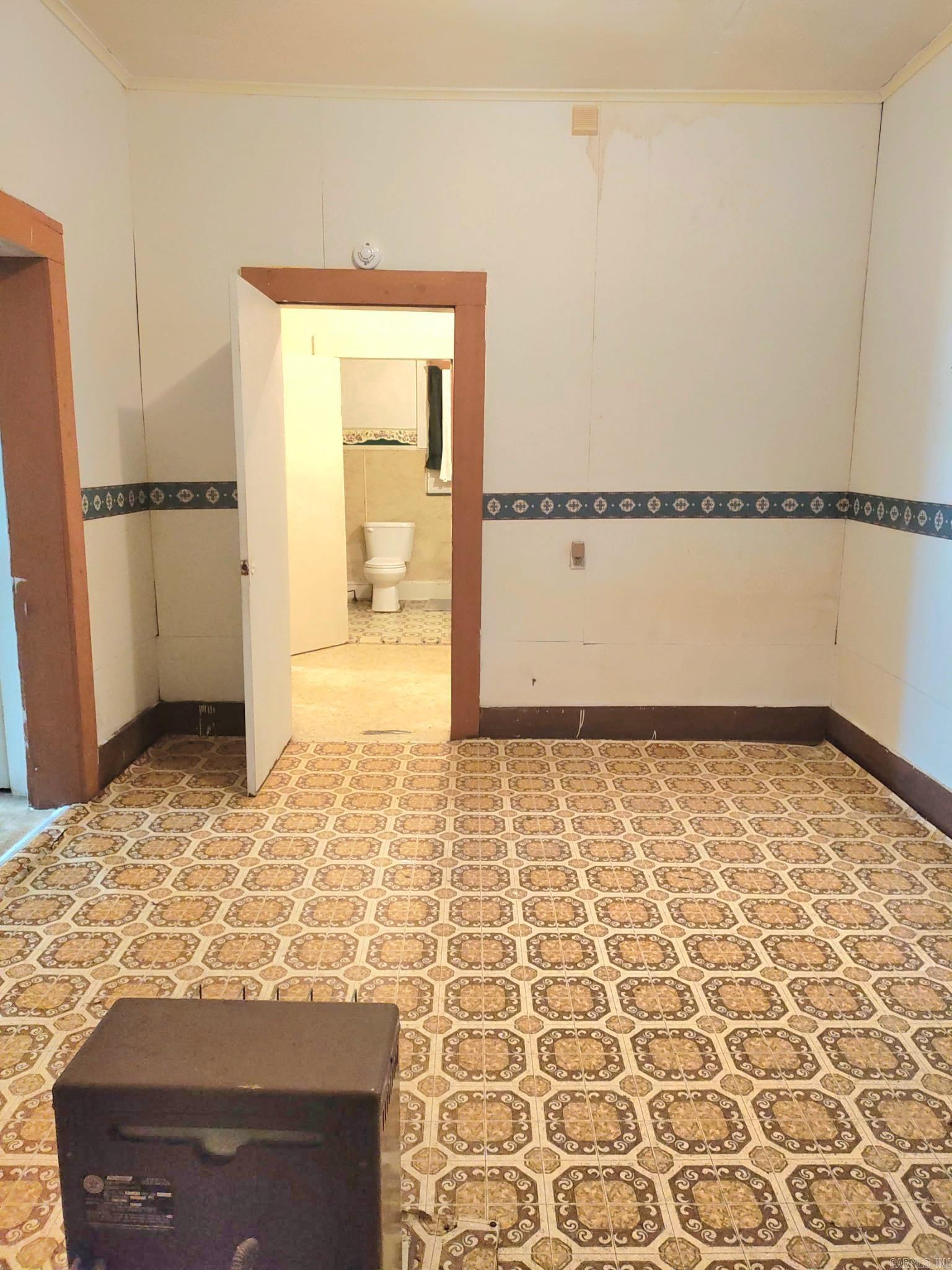 305 N School Property Photo 26