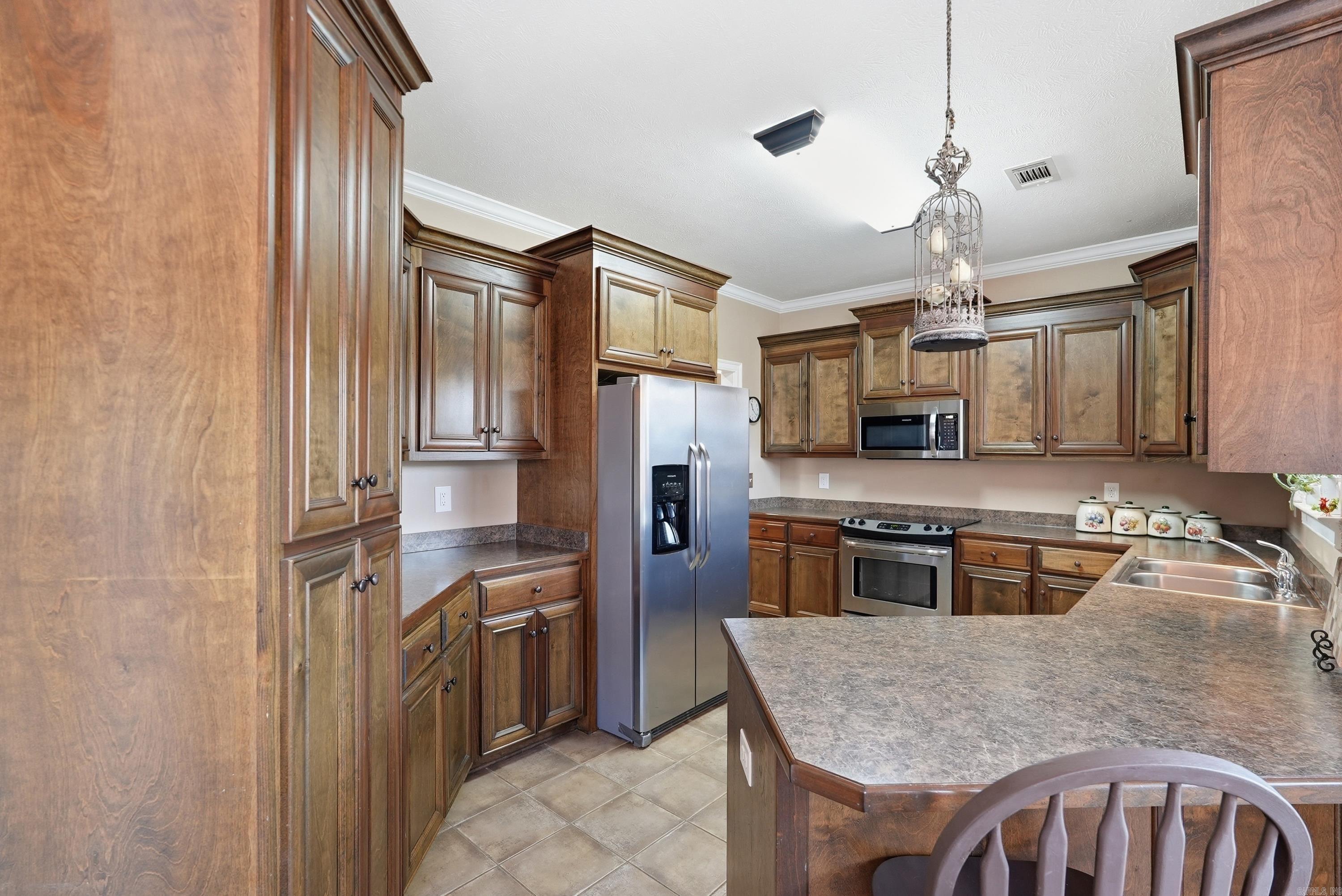 28 Oak Tree Circle Property Photo 3