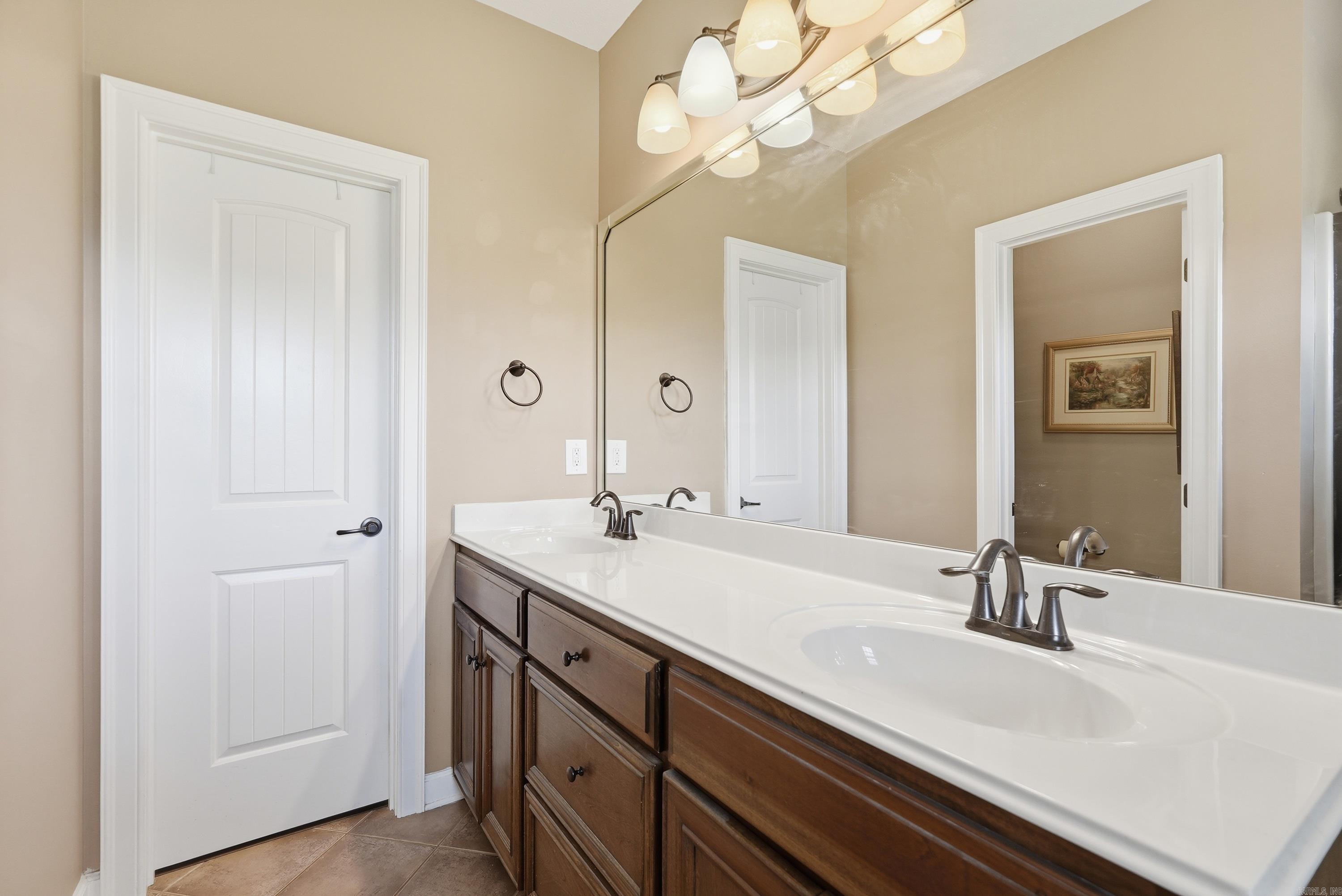 28 Oak Tree Circle Property Photo 13