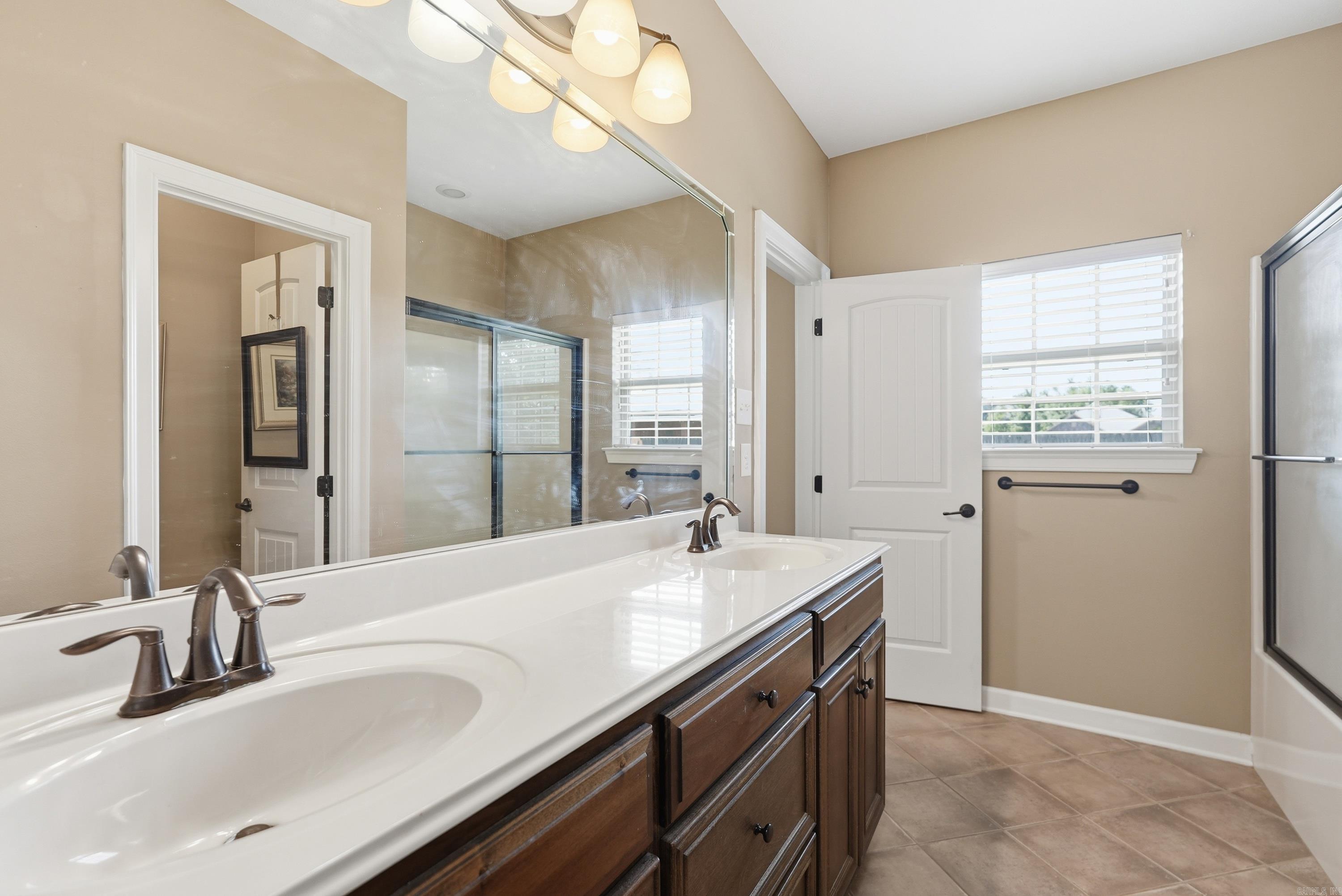 28 Oak Tree Circle Property Photo 16