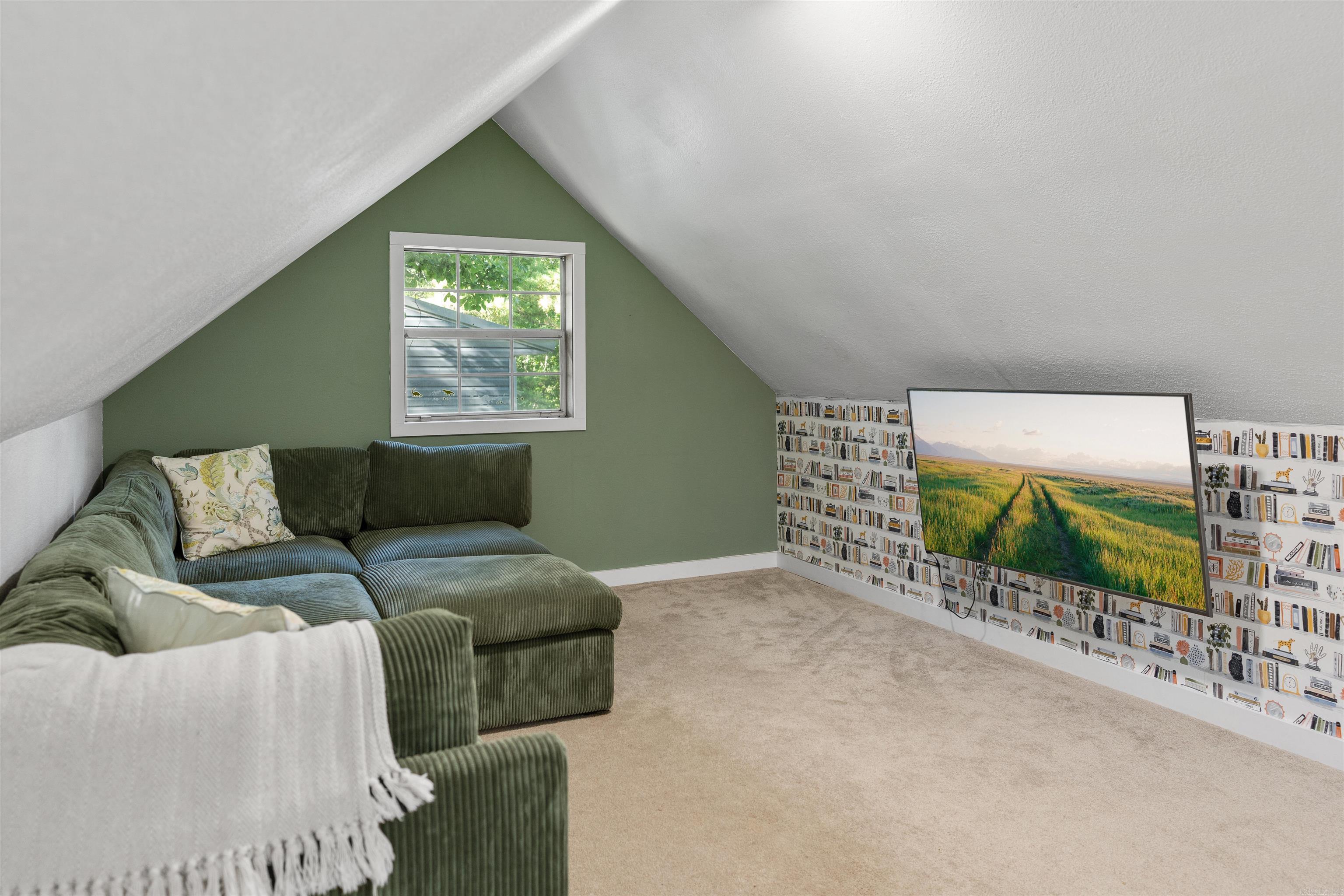 8210 Chestnut Drive Property Photo 6