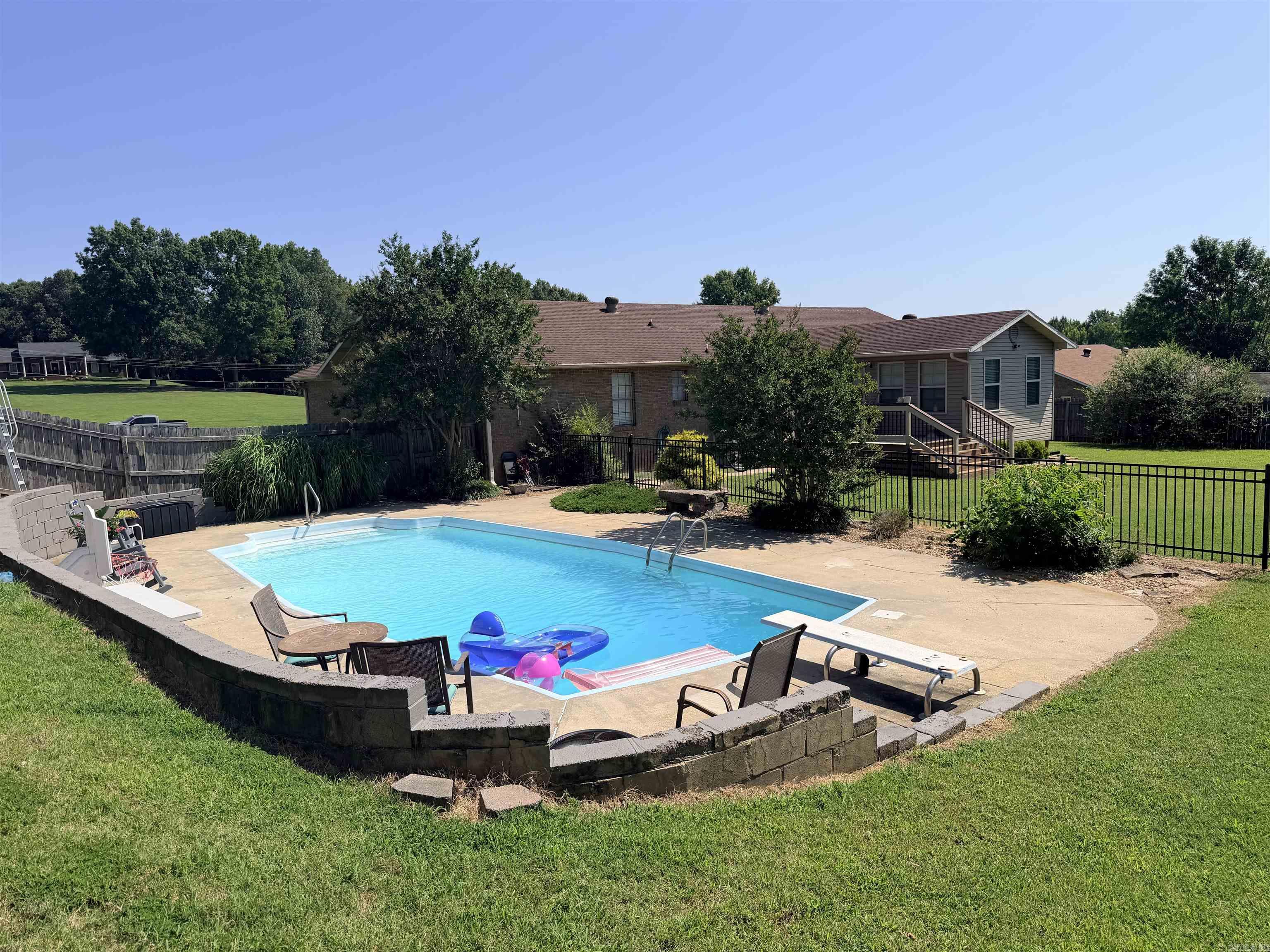 1824 Magnolia Drive Property Photo 11