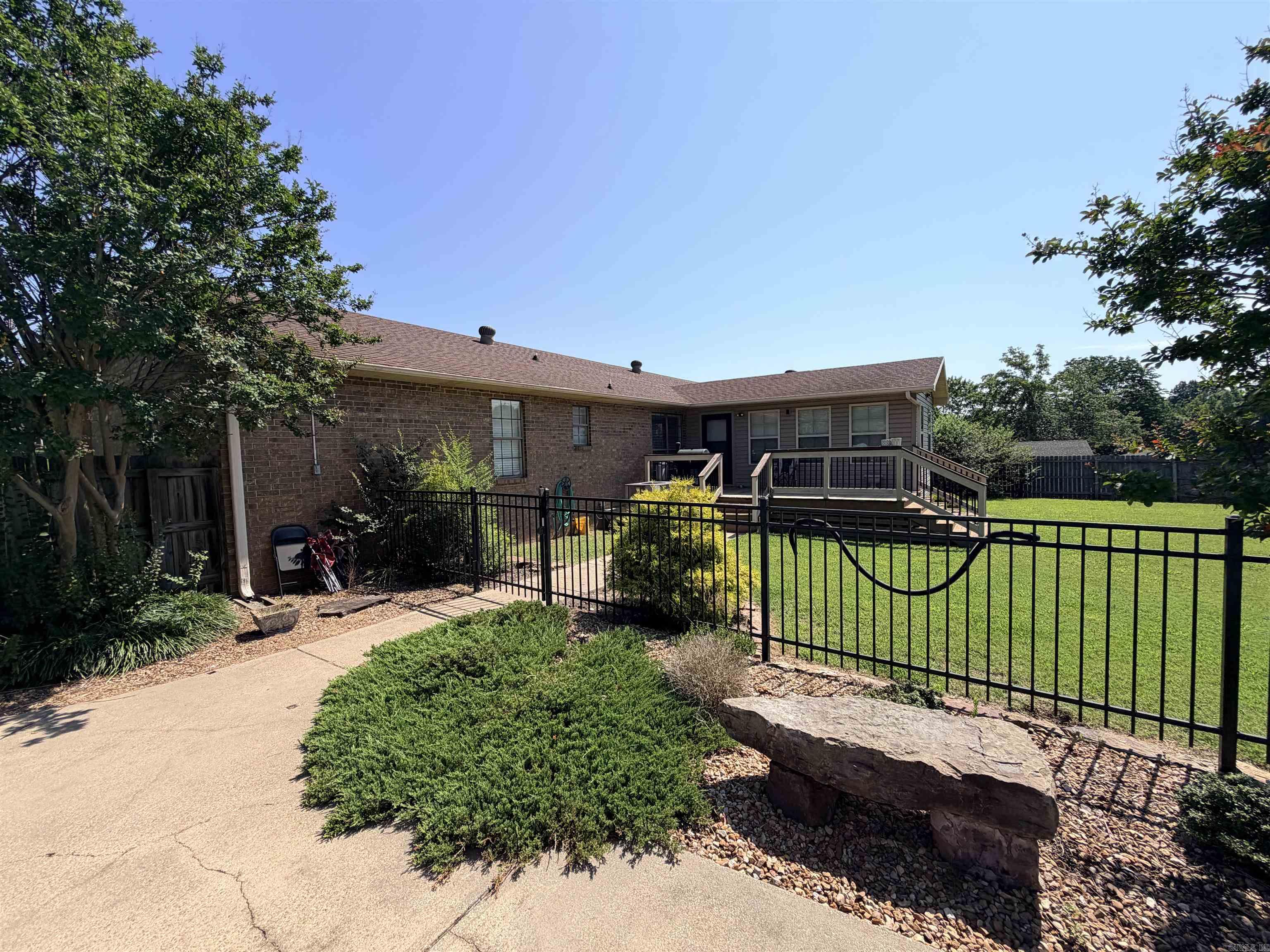 1824 Magnolia Drive Property Photo 12