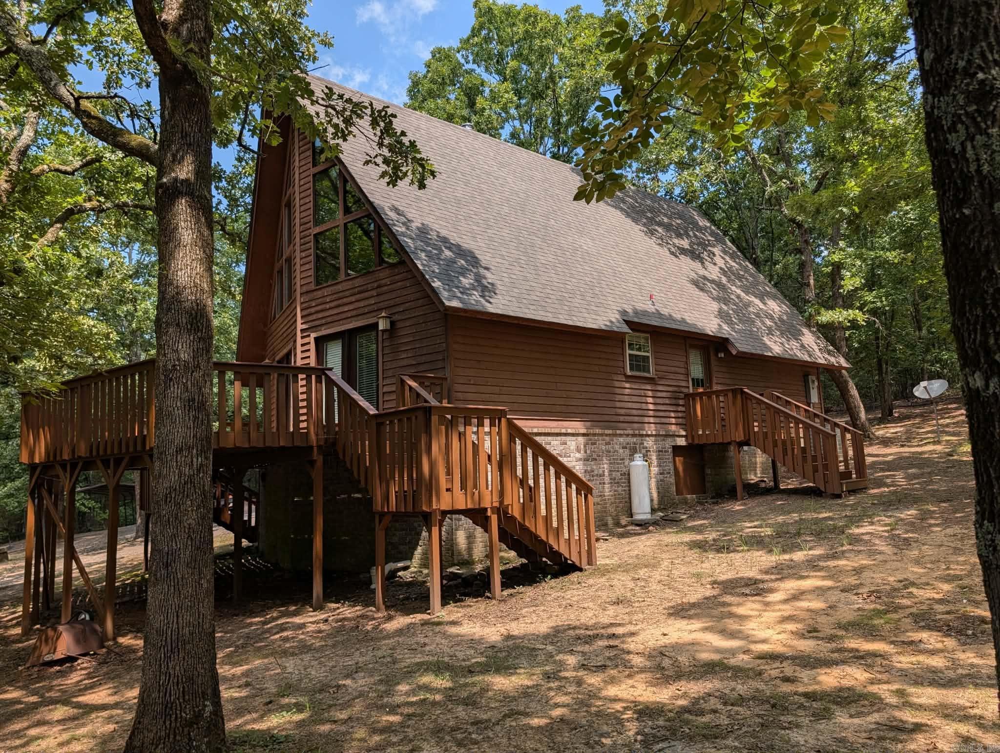 345 N Valley Road Property Photo 2