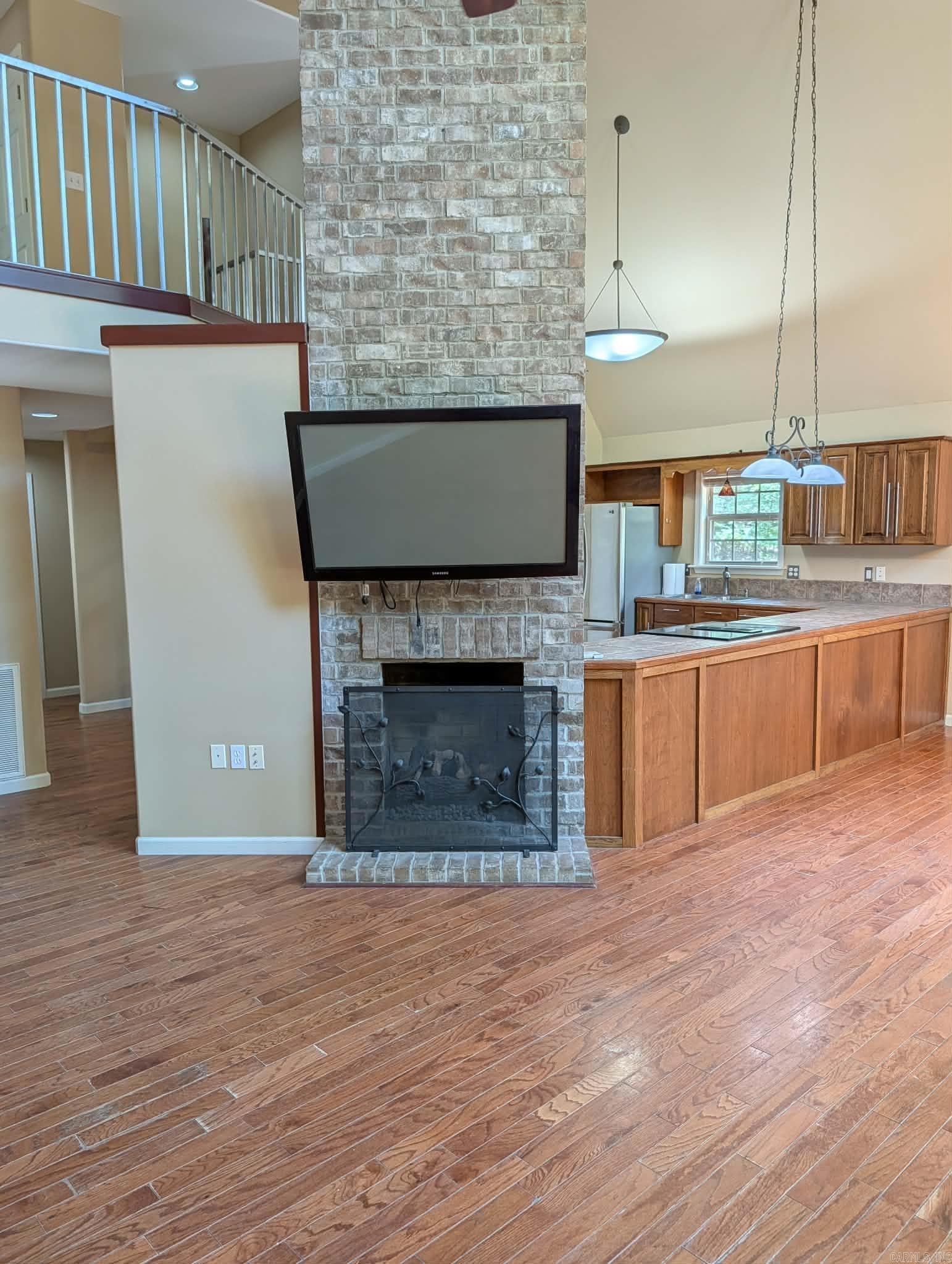 345 N Valley Road Property Photo 15