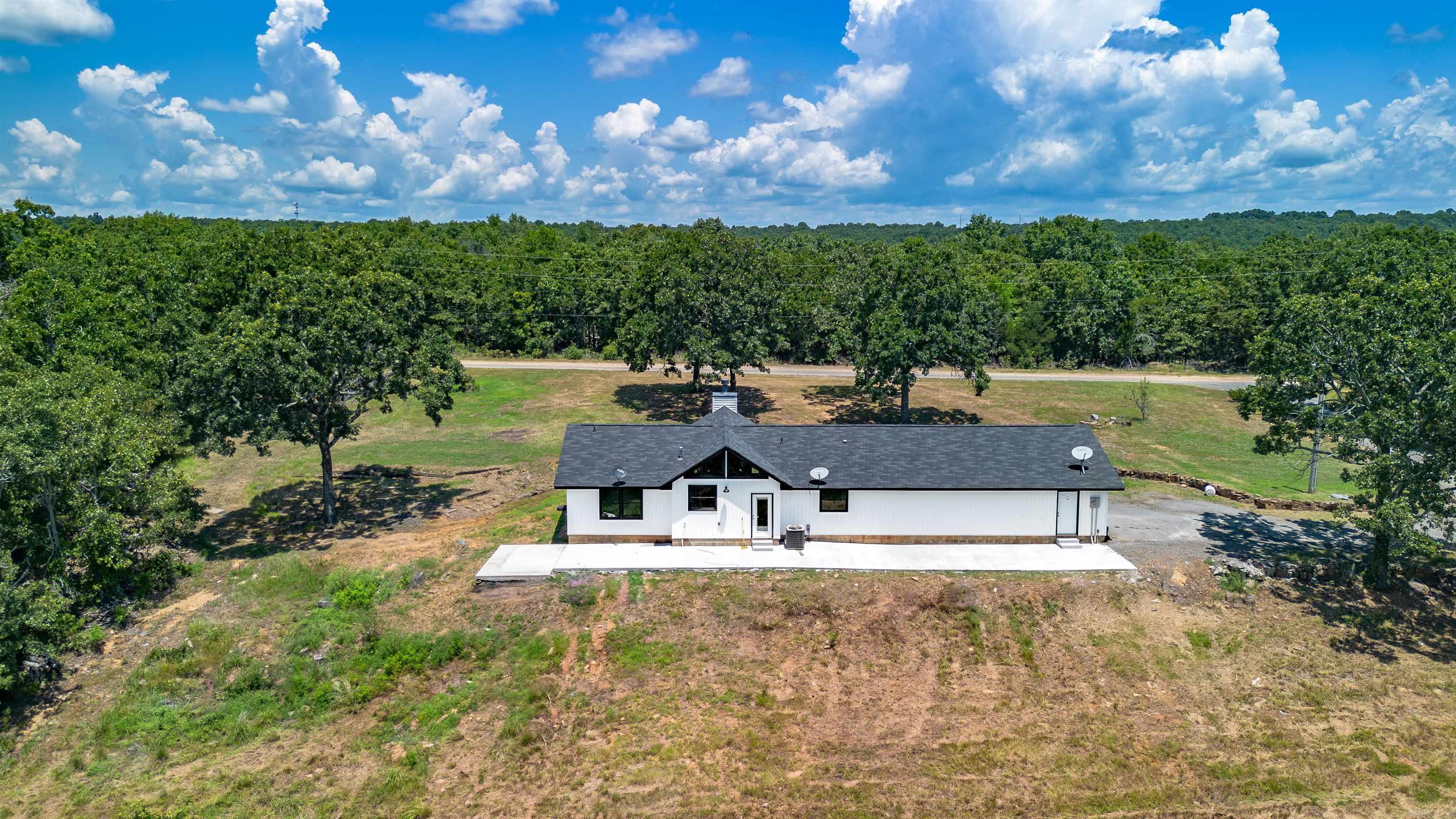 14307 Parnell Road Property Photo 8