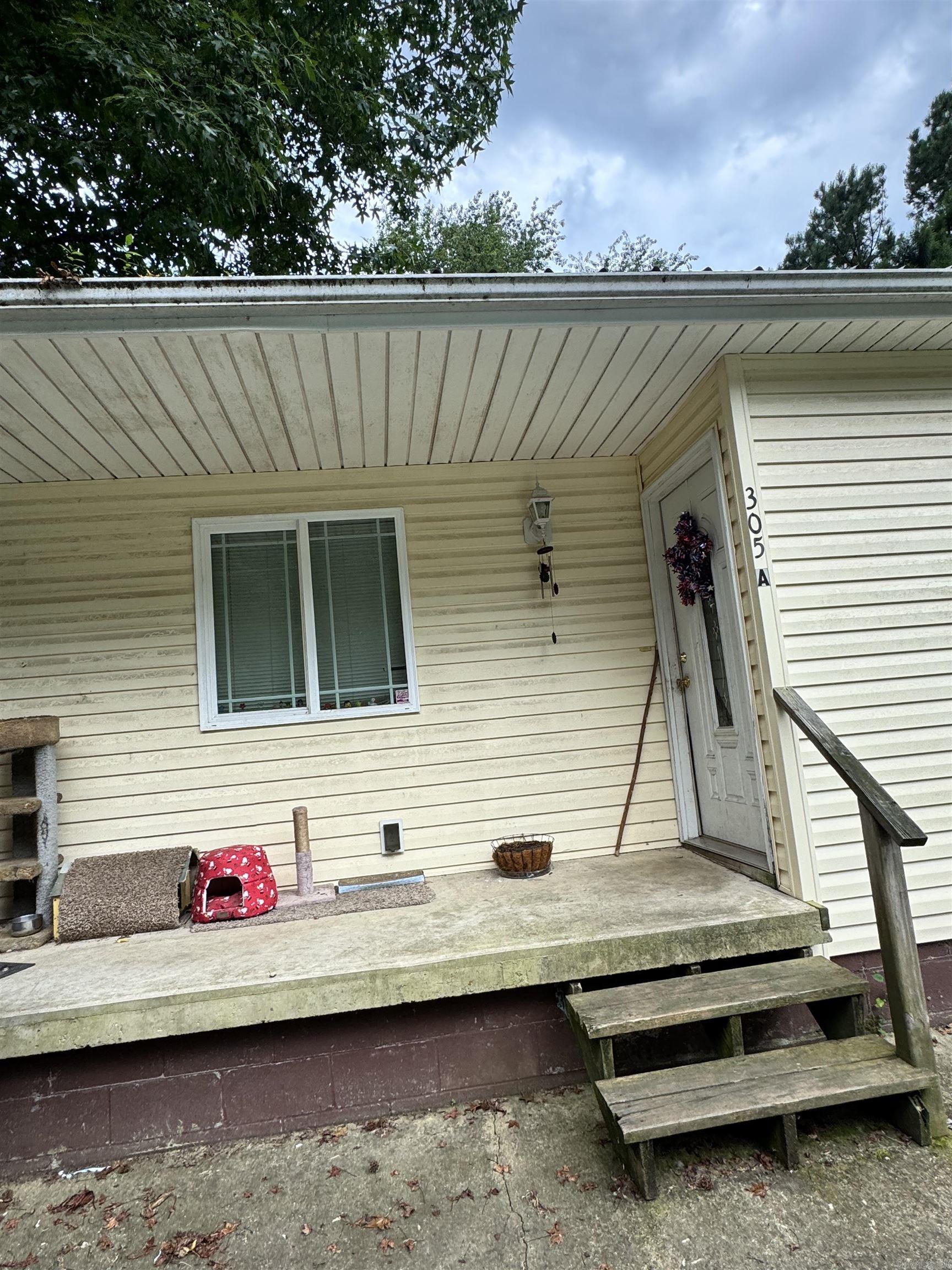 305 Wood Property Photo 2