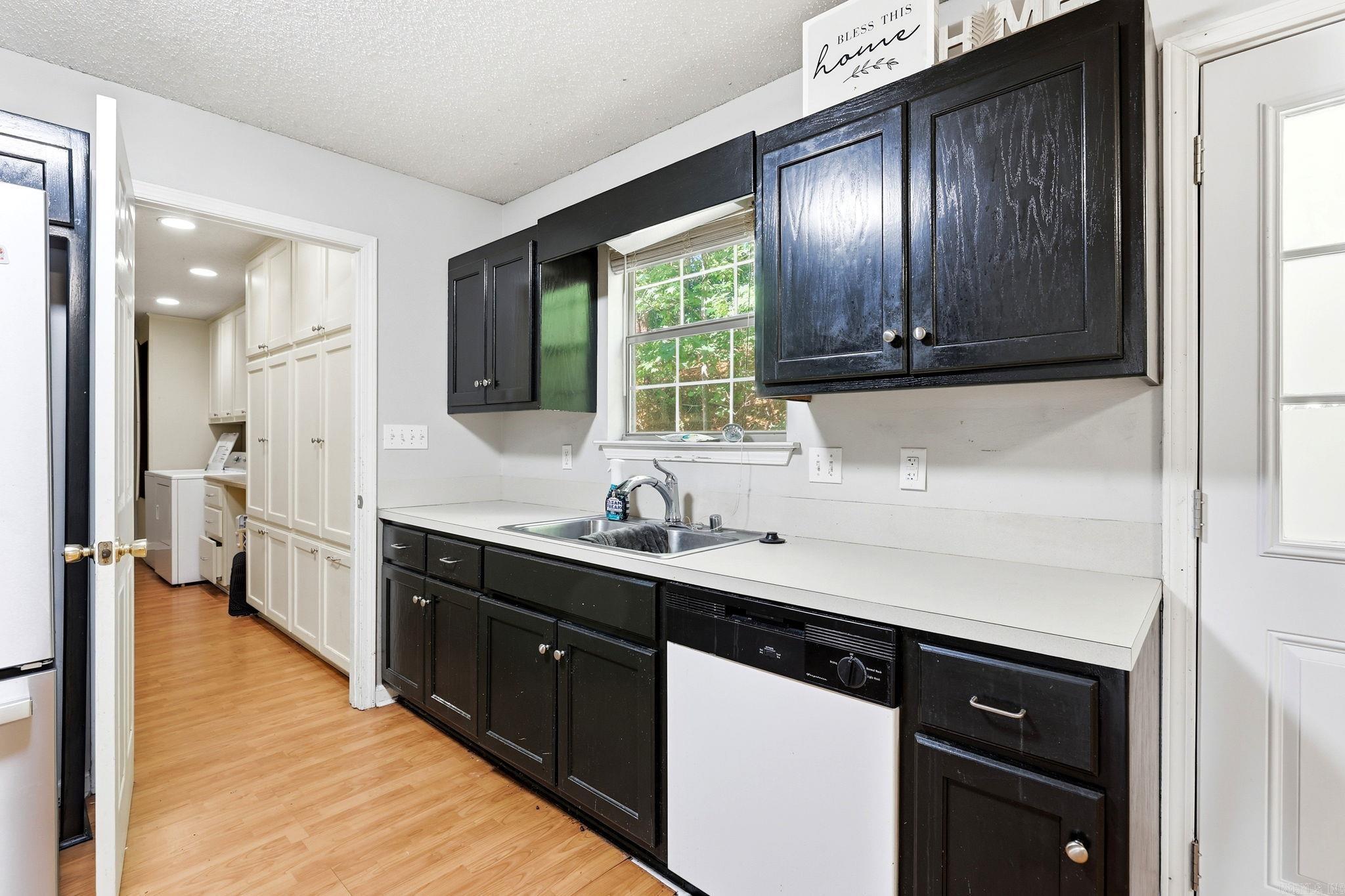 1126 Oakview Cove Property Photo 13