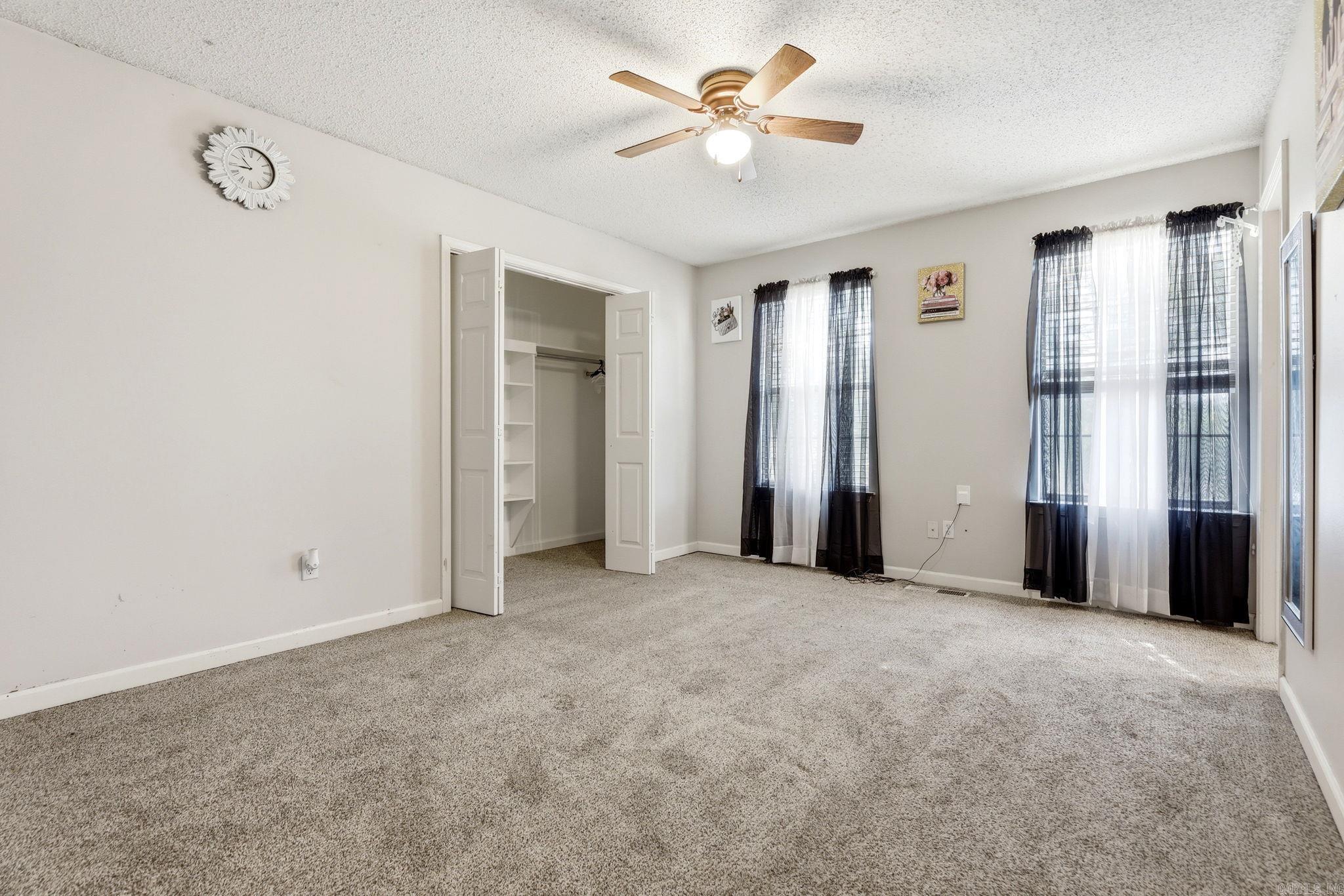 1126 Oakview Cove Property Photo 21