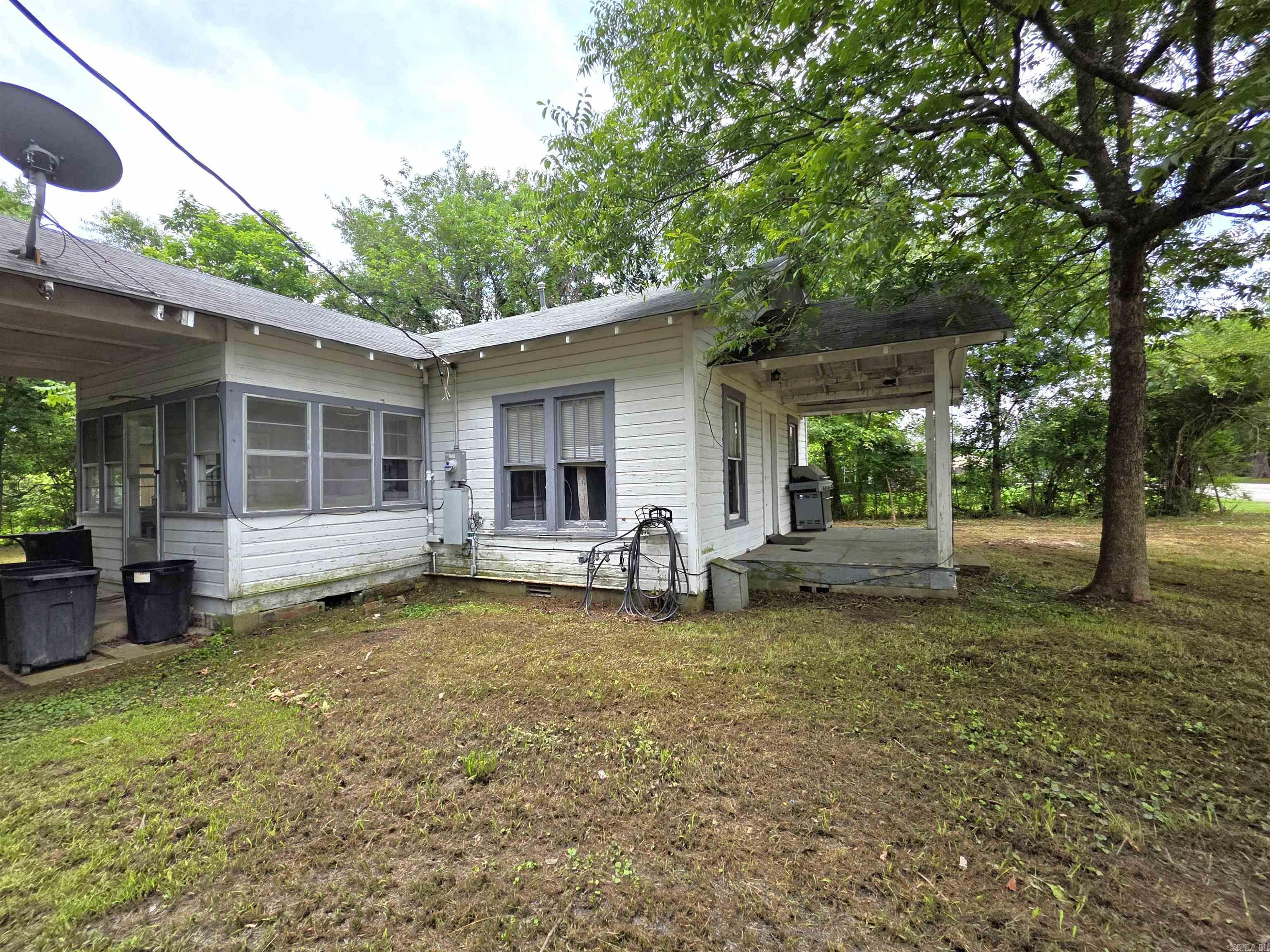 1604 Reeves Avenue Property Photo 3