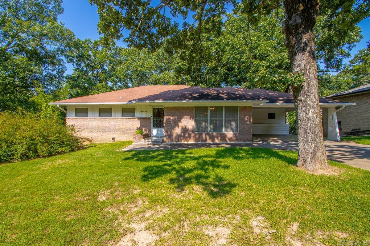 27 Wesley Drive Property Photo 1