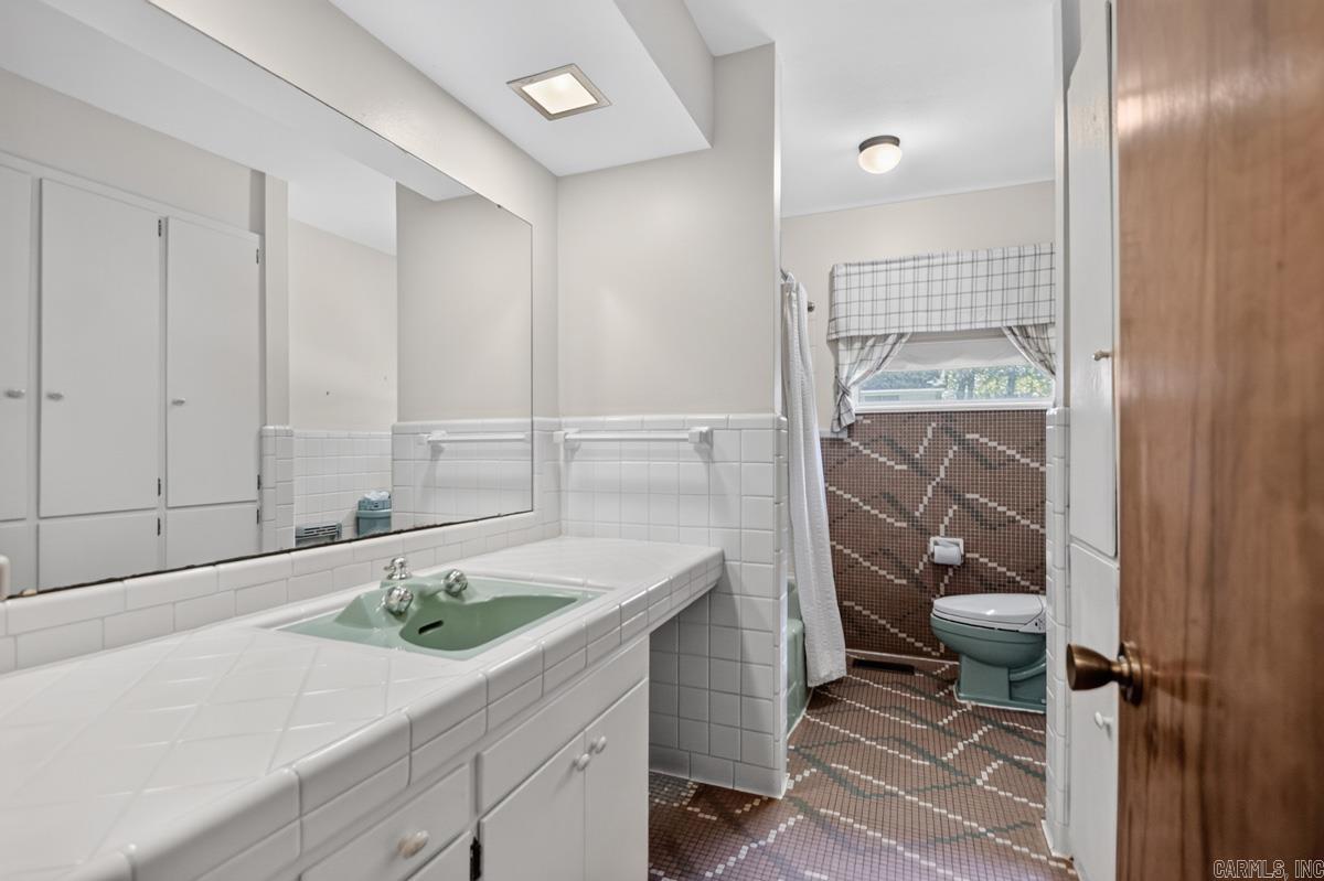 27 Wesley Drive Property Photo 8