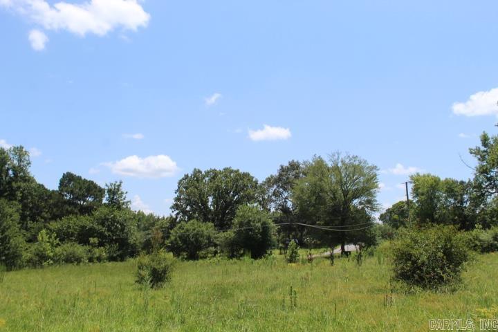 593 Delta Circle Property Photo 6