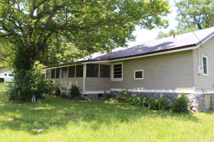 593 Delta Circle Property Photo 7