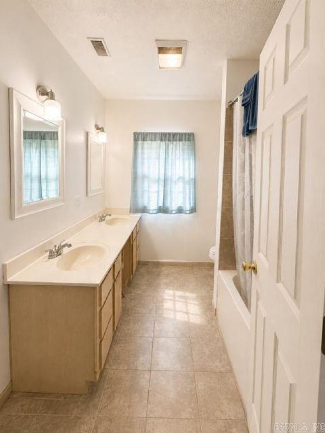 9047 Highway 7 Property Photo 9