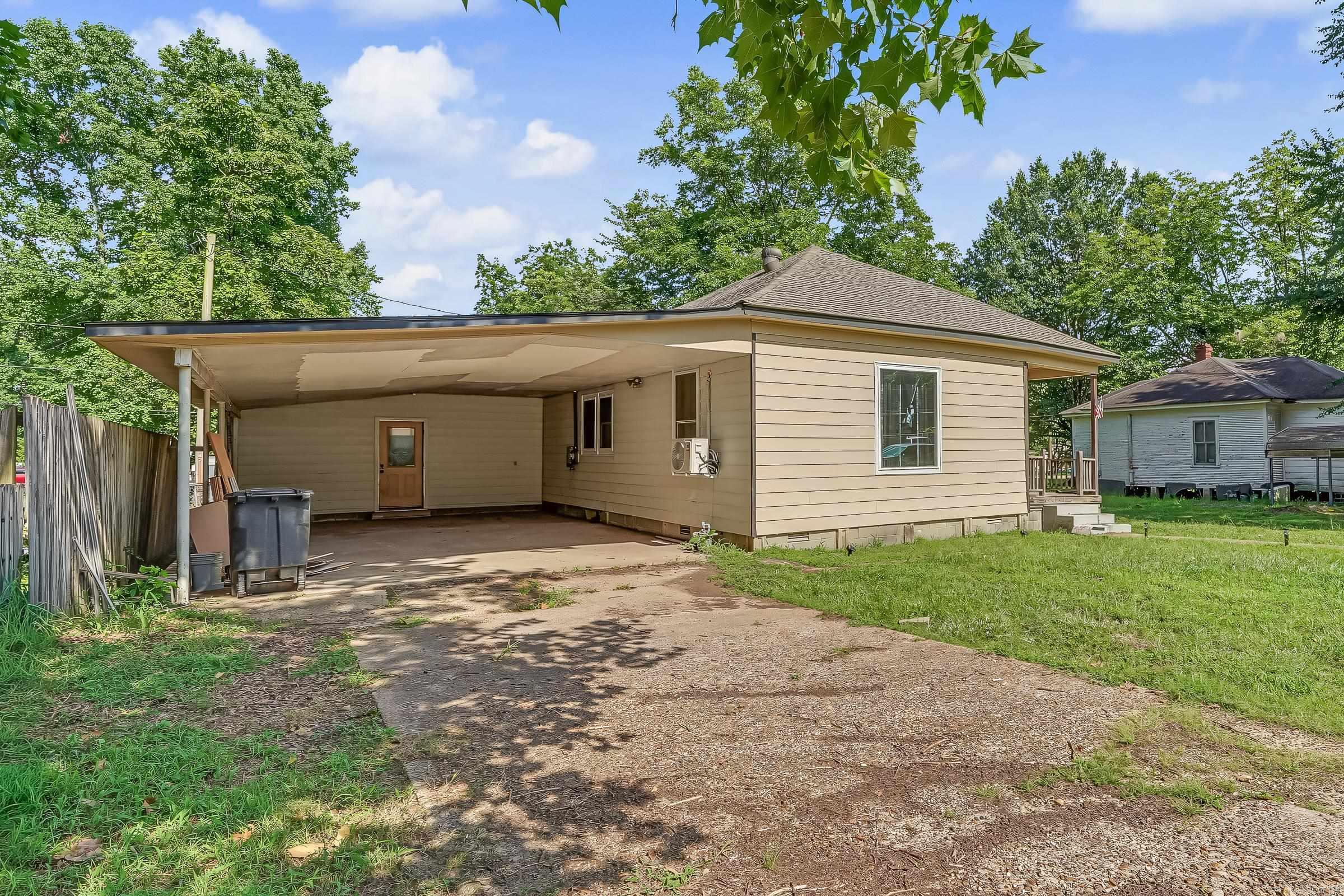 404 Large Avenue Property Photo 17