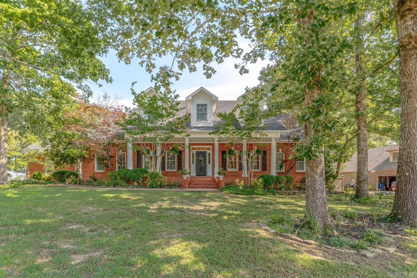 2114 Spring Hollow Dr Property Photo 1