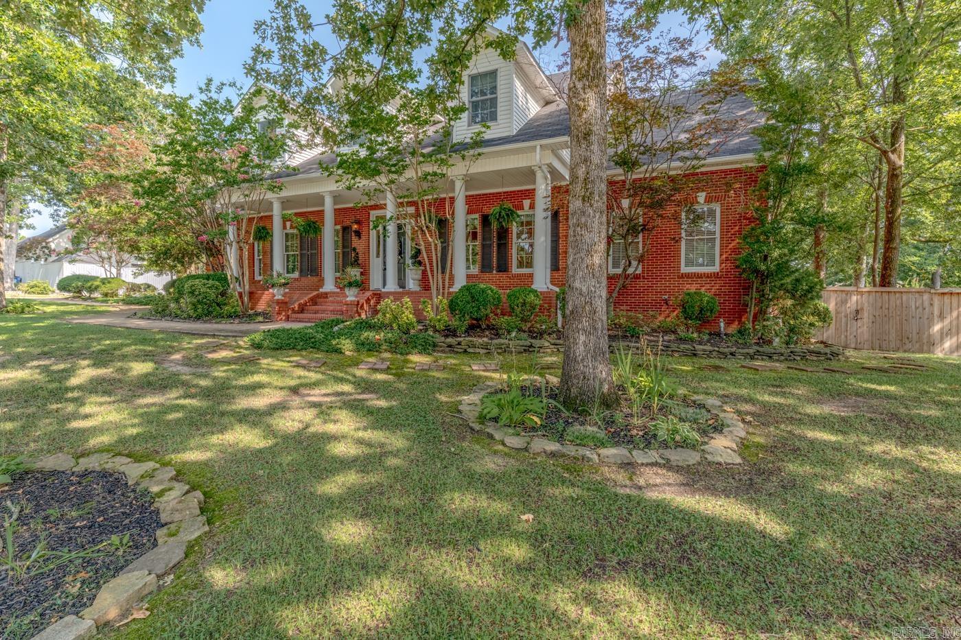2114 Spring Hollow Dr Property Photo 5