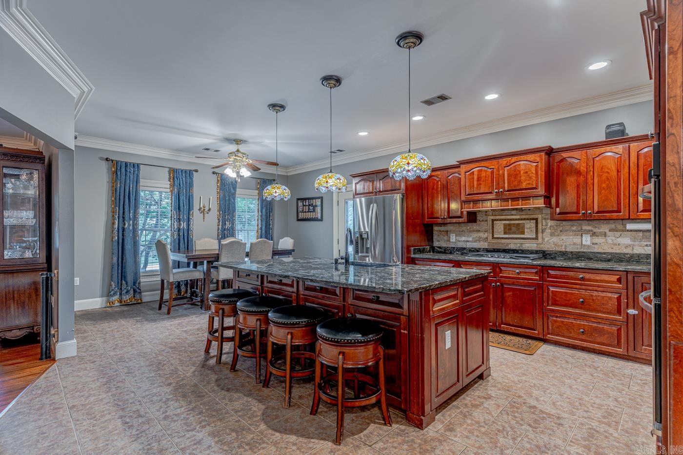 2114 Spring Hollow Dr Property Photo 11