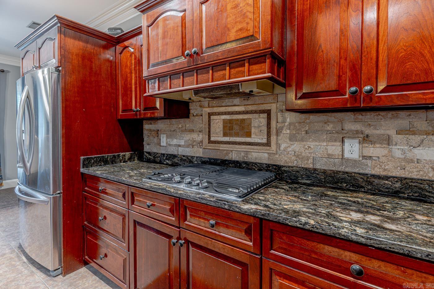 2114 Spring Hollow Dr Property Photo 14