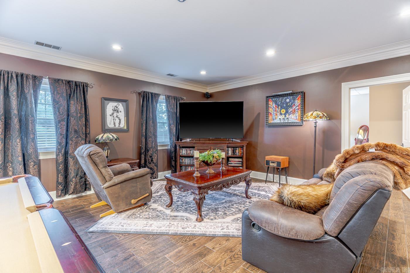 2114 Spring Hollow Dr Property Photo 32
