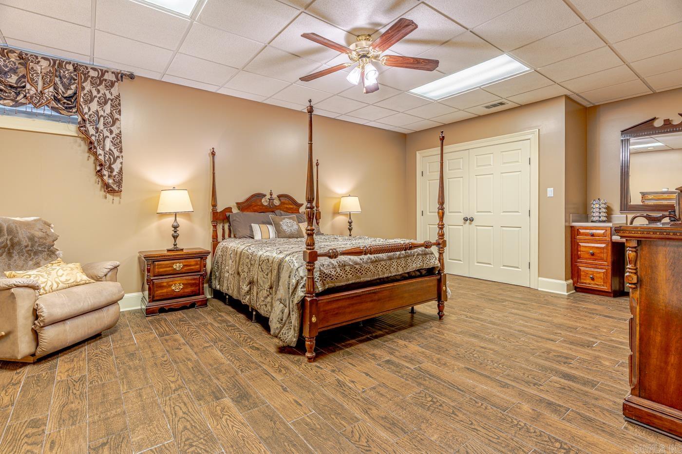 2114 Spring Hollow Dr Property Photo 34