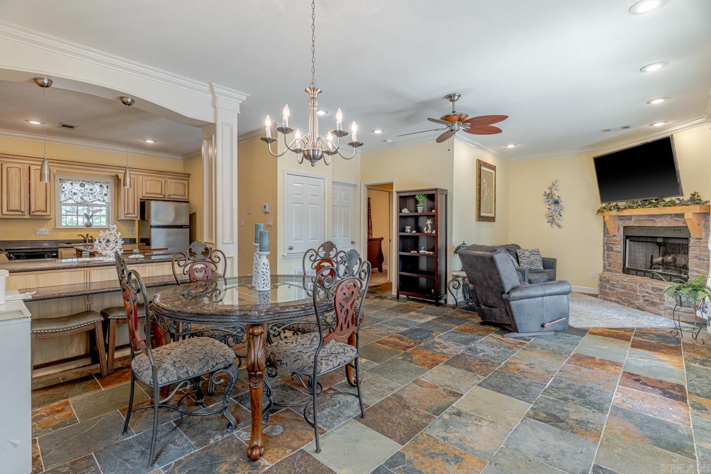 2114 Spring Hollow Dr Property Photo 41