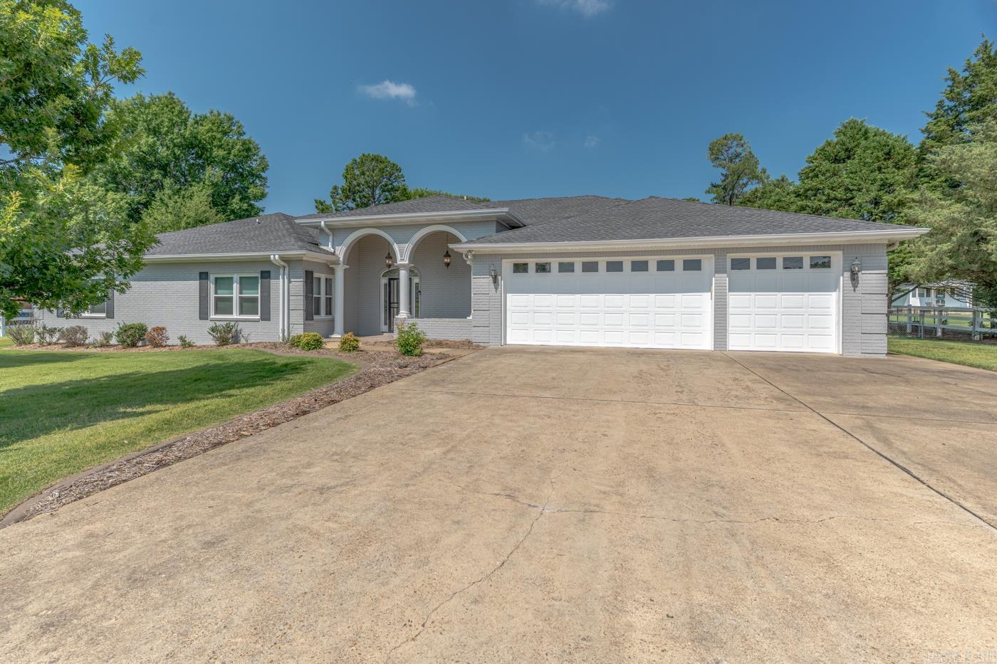 1725 Paragould Dr Property Photo 1