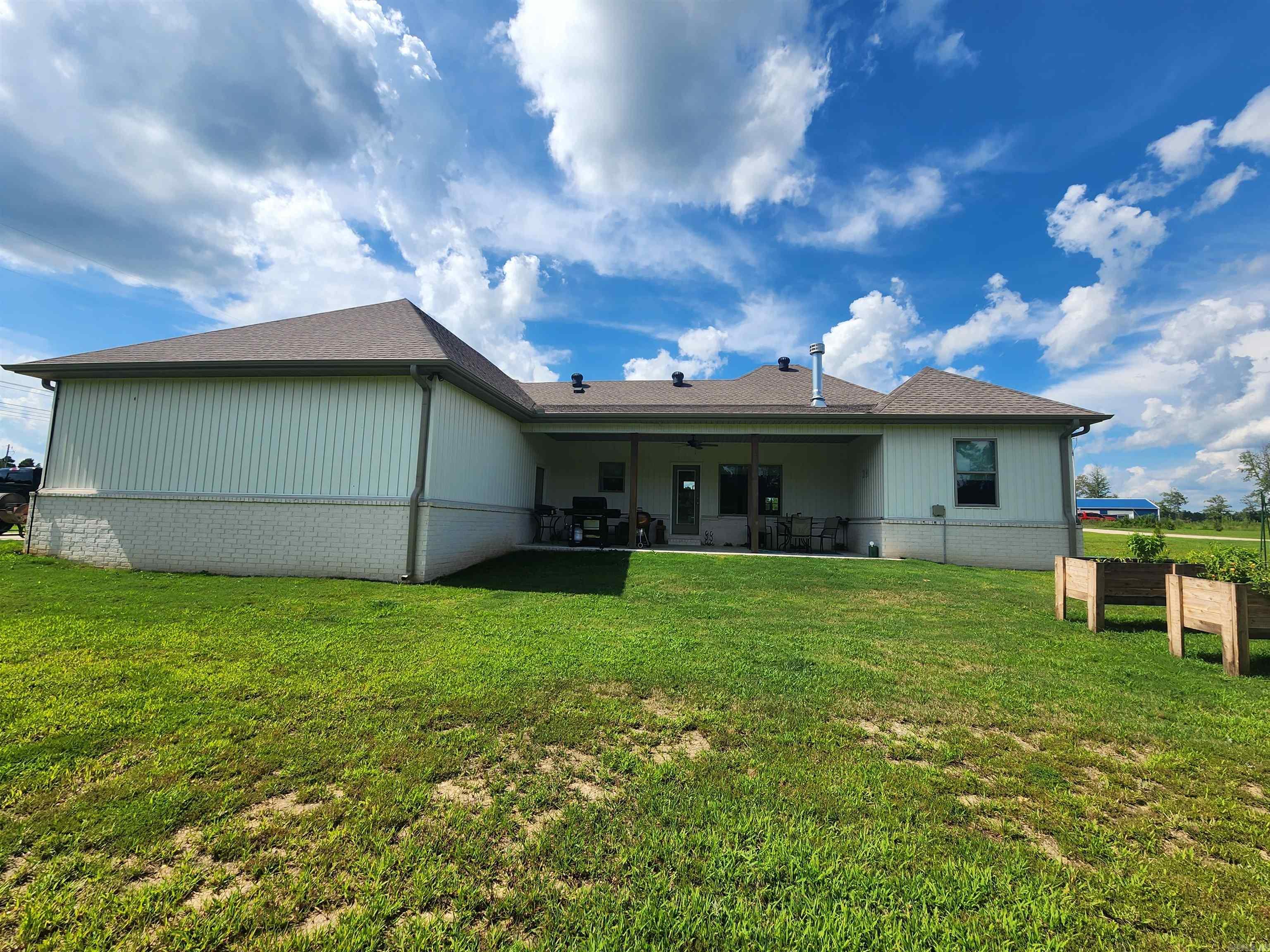 365 Grant 84 Road Property Photo 4