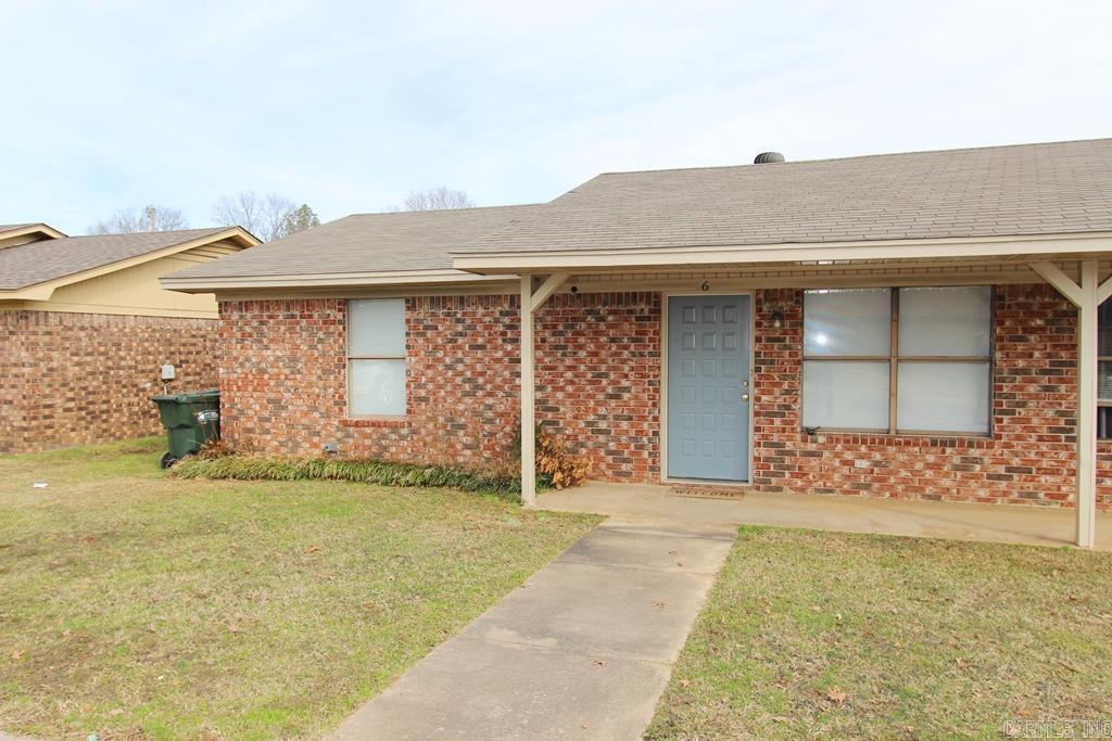 6a-6b Bradley Circle Property Photo 2