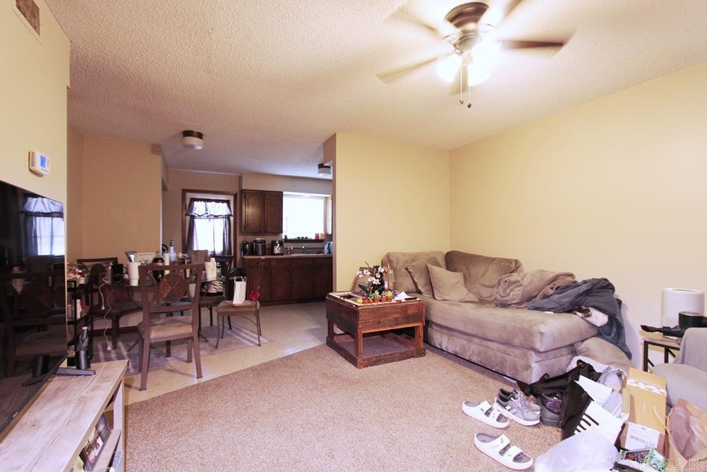 6a-6b Bradley Circle Property Photo 15