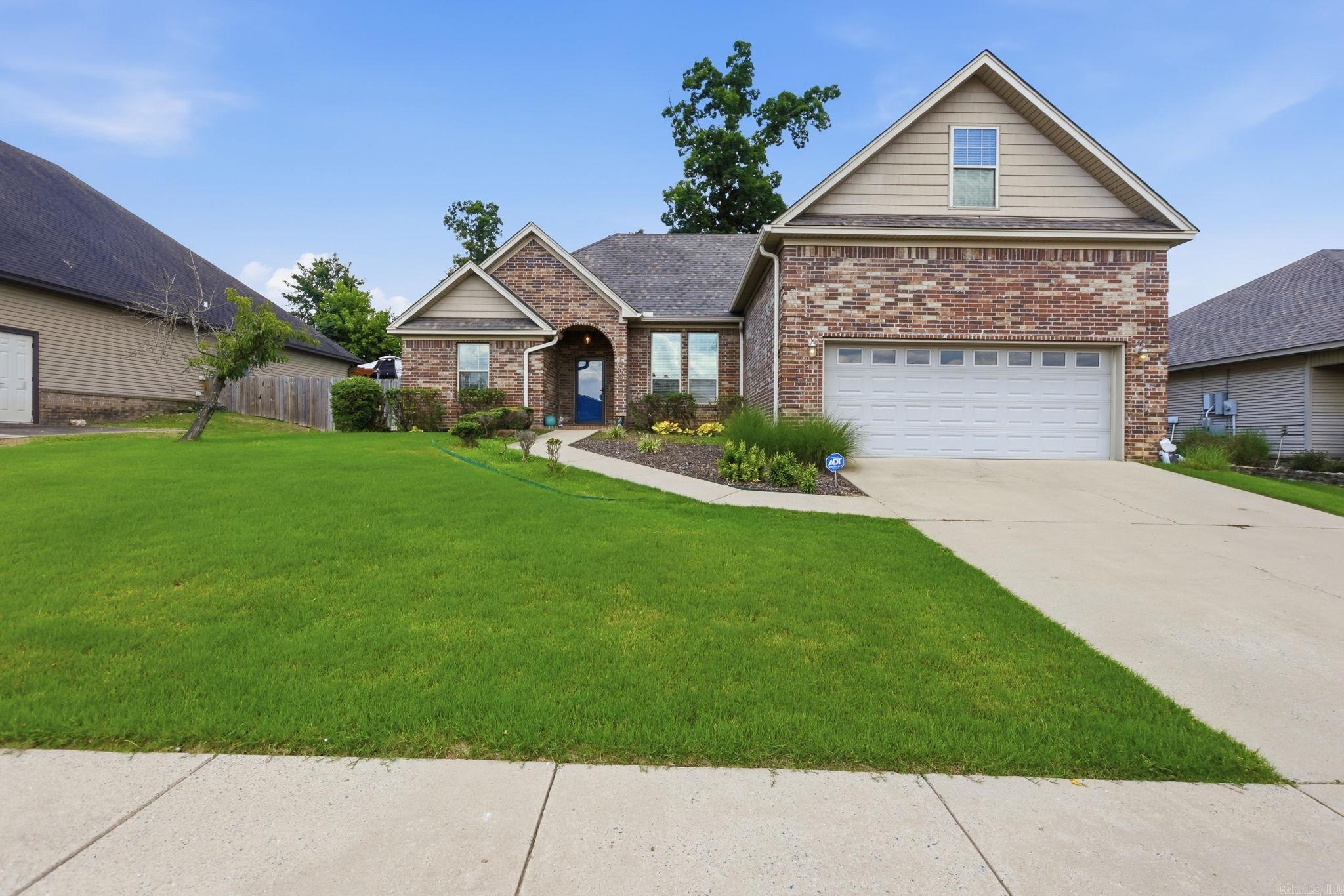 5400 Glenn Cove Property Photo 1