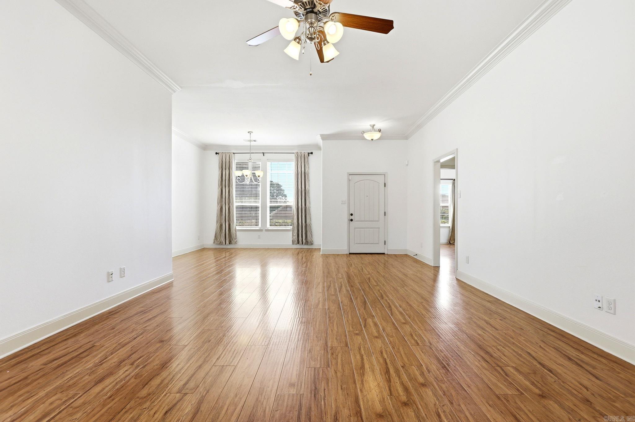 5400 Glenn Cove Property Photo 5